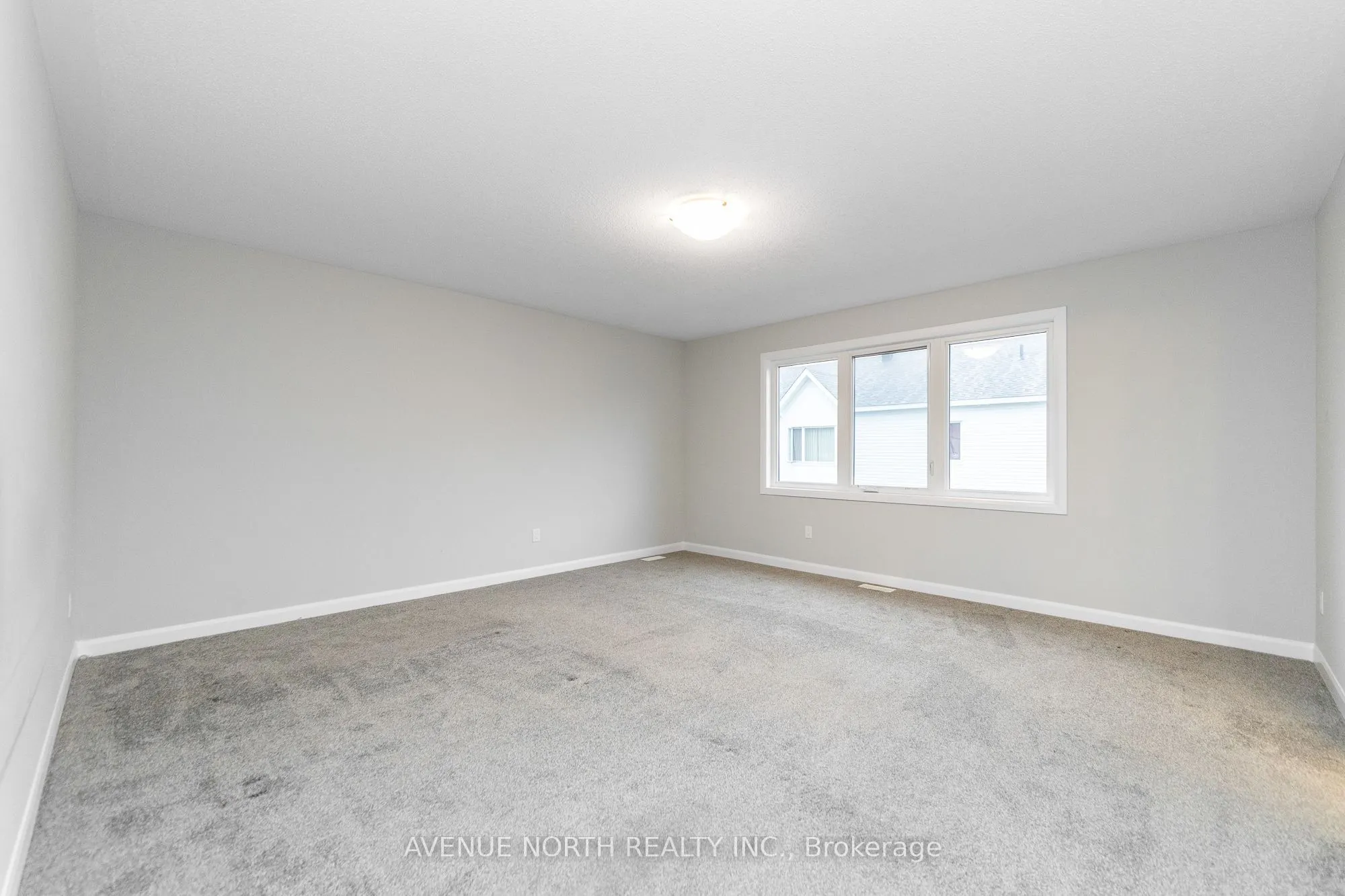 246 AQUARIUM Avenue