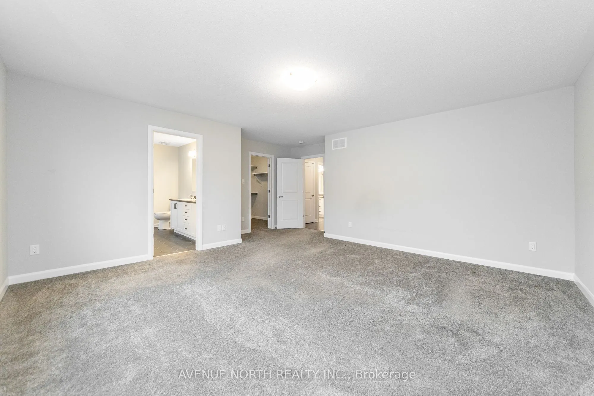 246 AQUARIUM Avenue