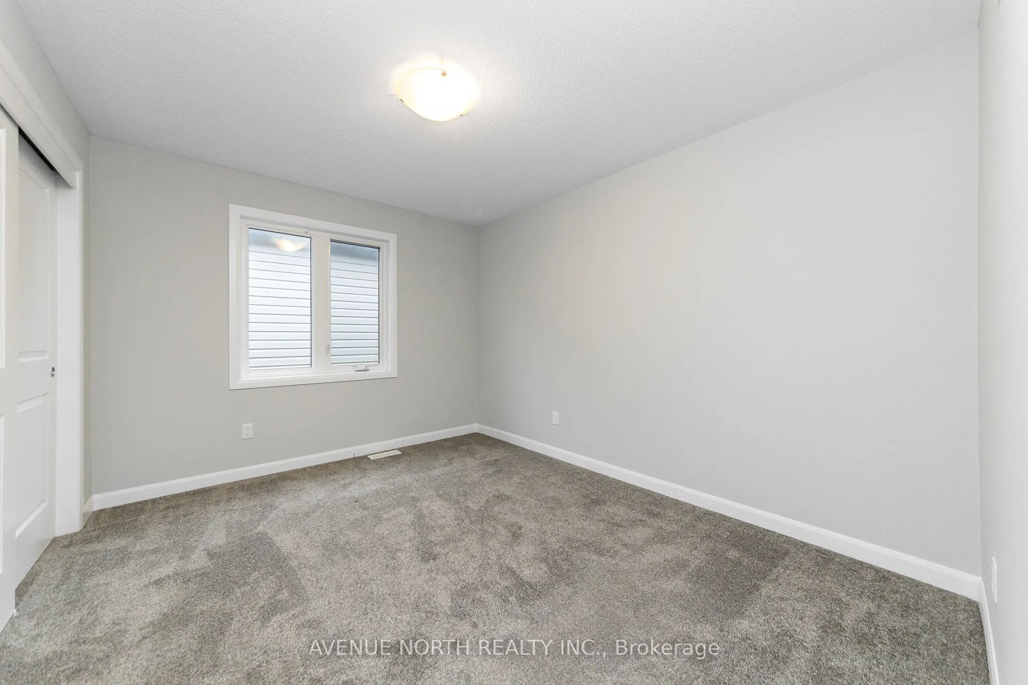 246 AQUARIUM Avenue