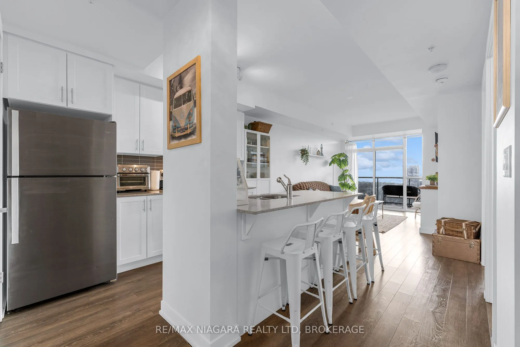 550 North Service Road #1307