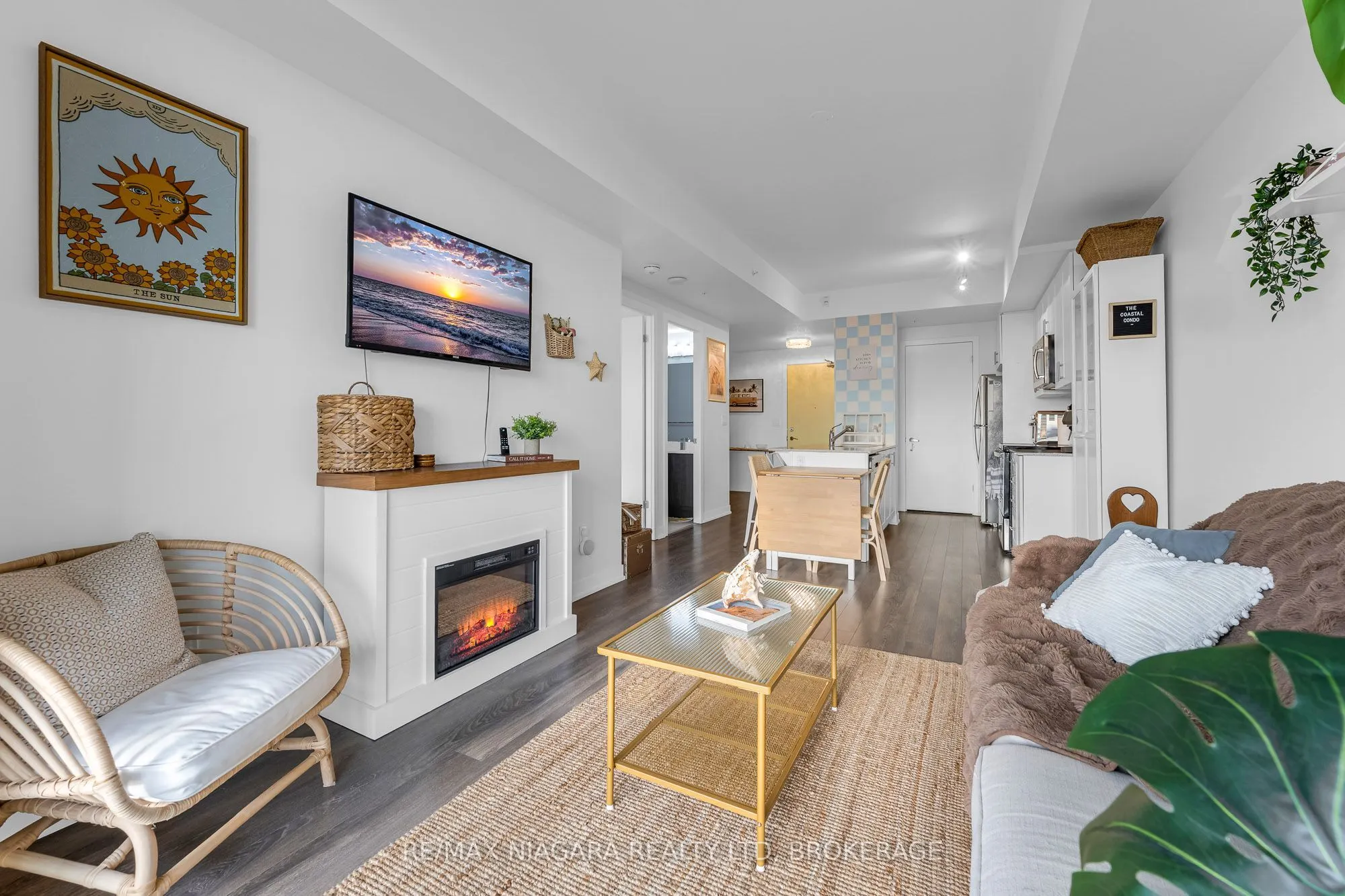 550 North Service Road #1307