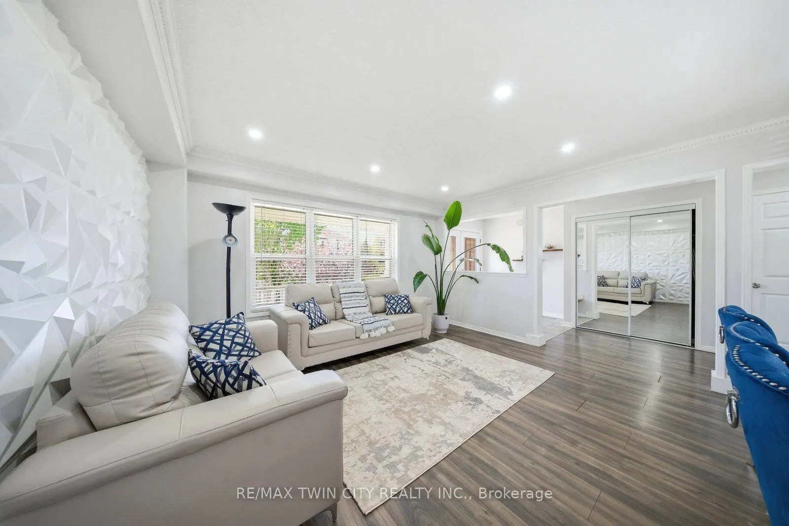 20 Webb Avenue ##Upper
