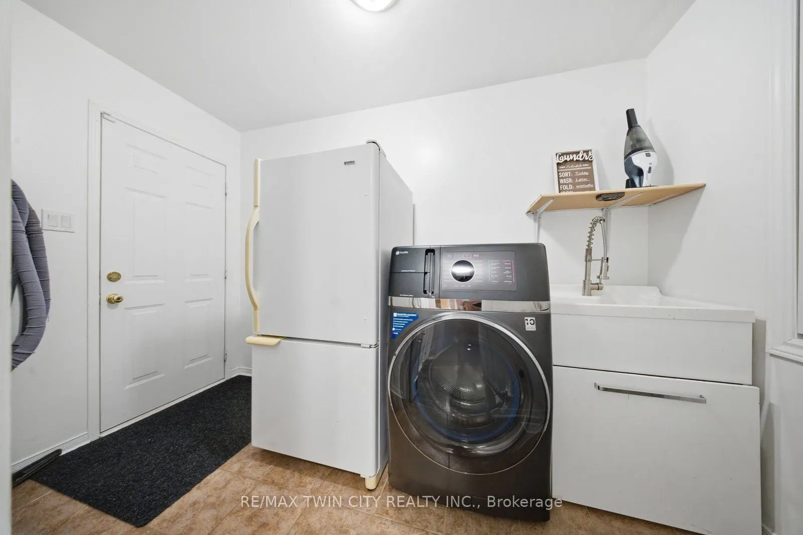 20 Webb Avenue ##Upper