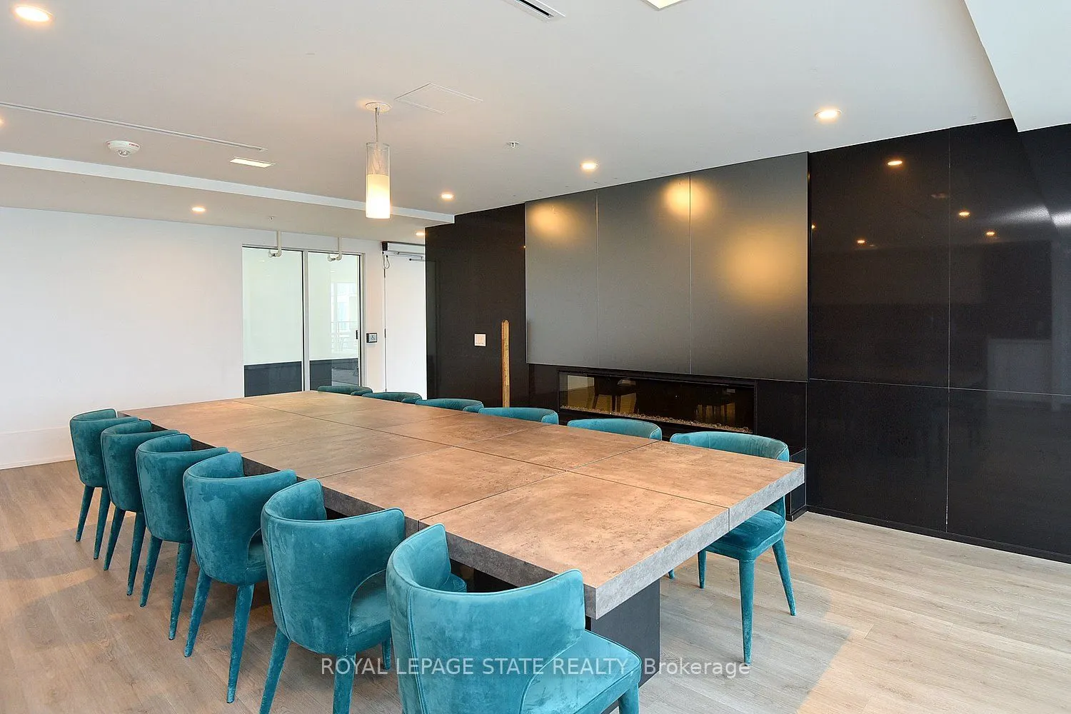 16 Concord Place #145