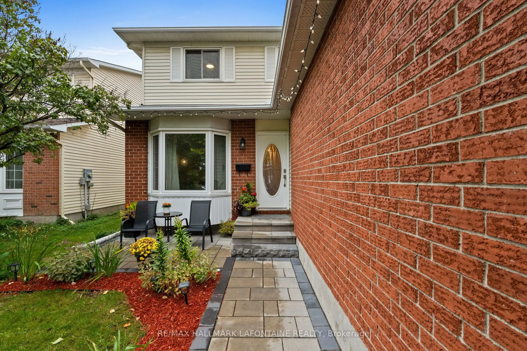 383 Oaklawn Crescent