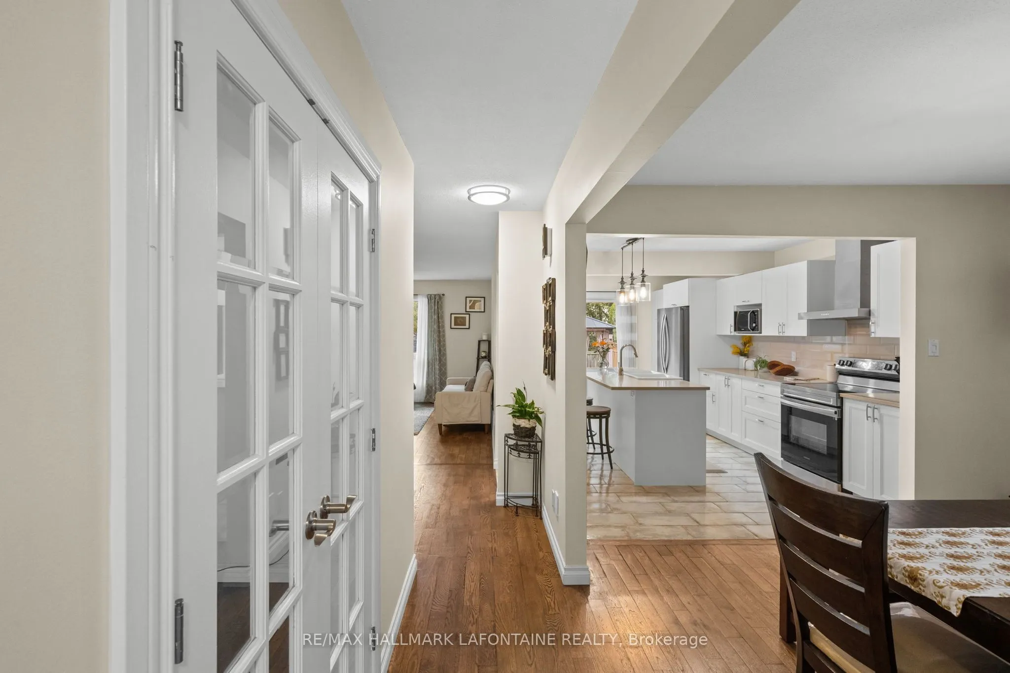 383 Oaklawn Crescent