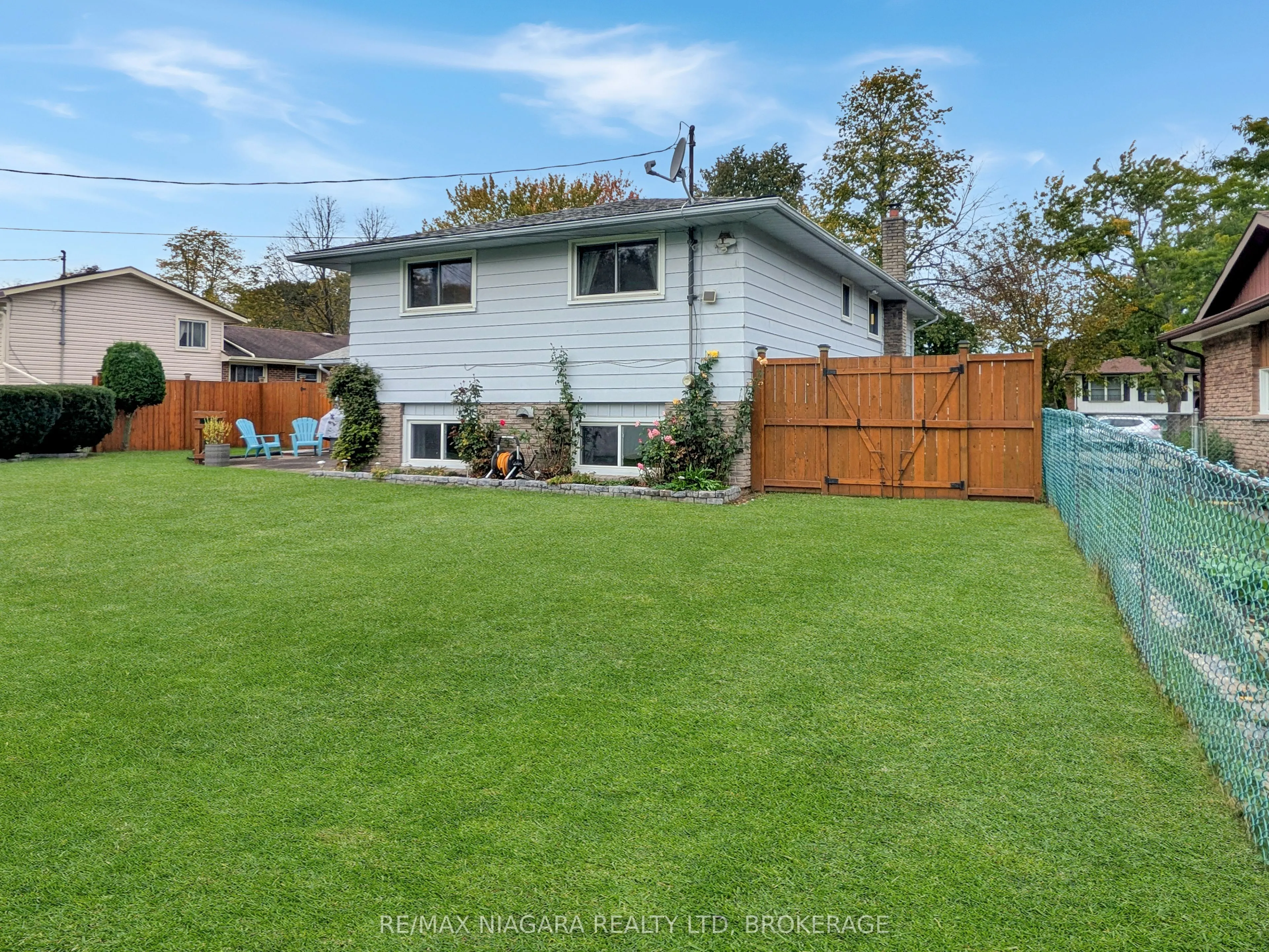 3170 Corry Crescent