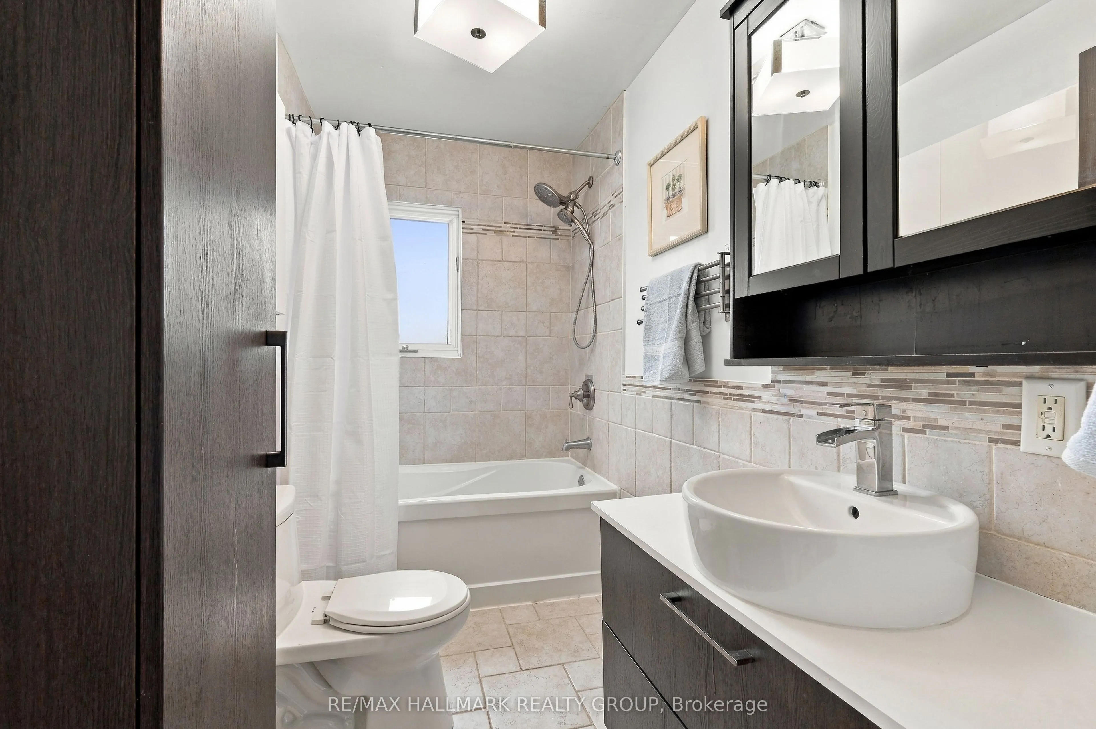 24 Reuben Cr Crescent