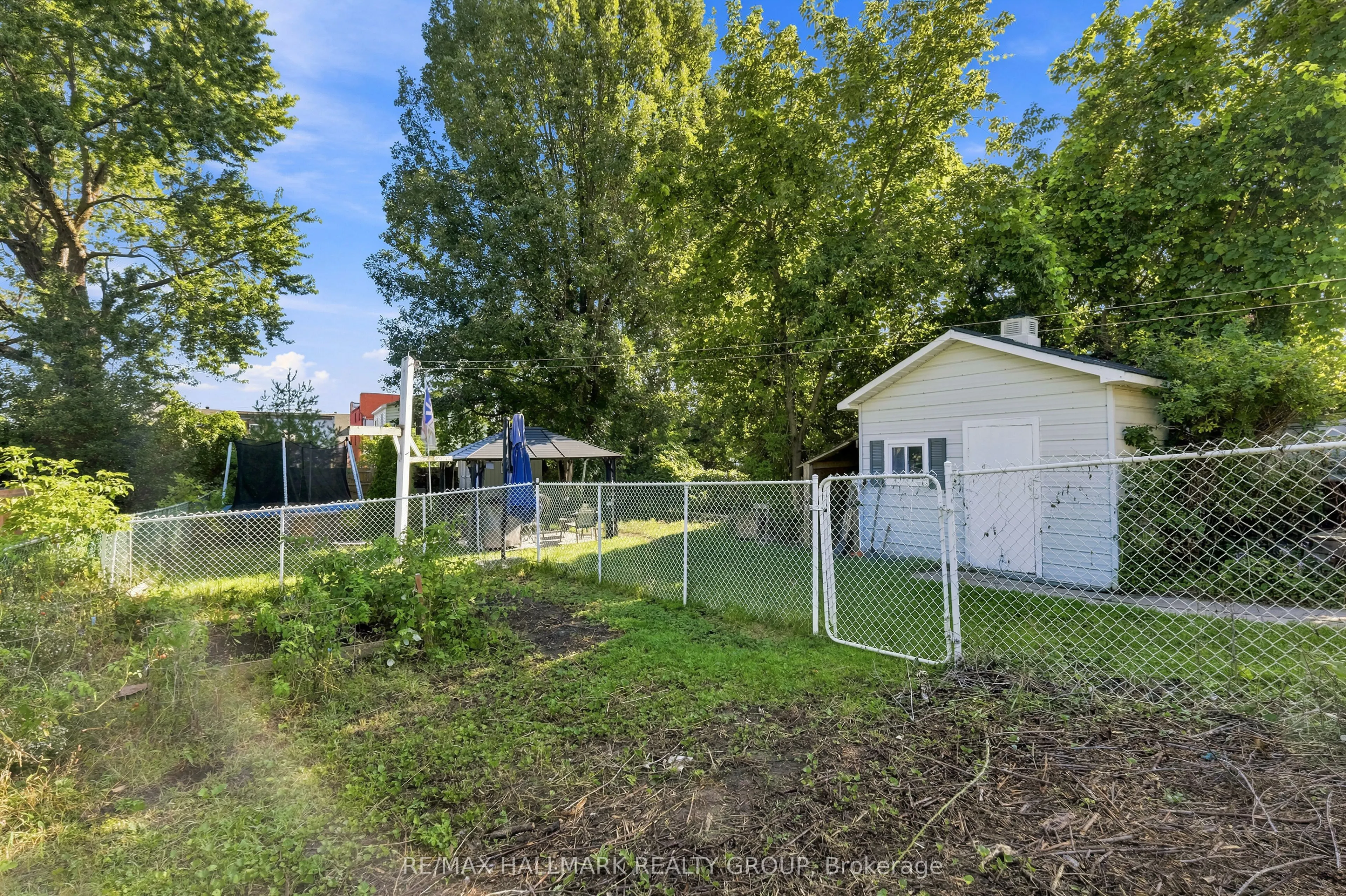 24 Reuben Cr Crescent