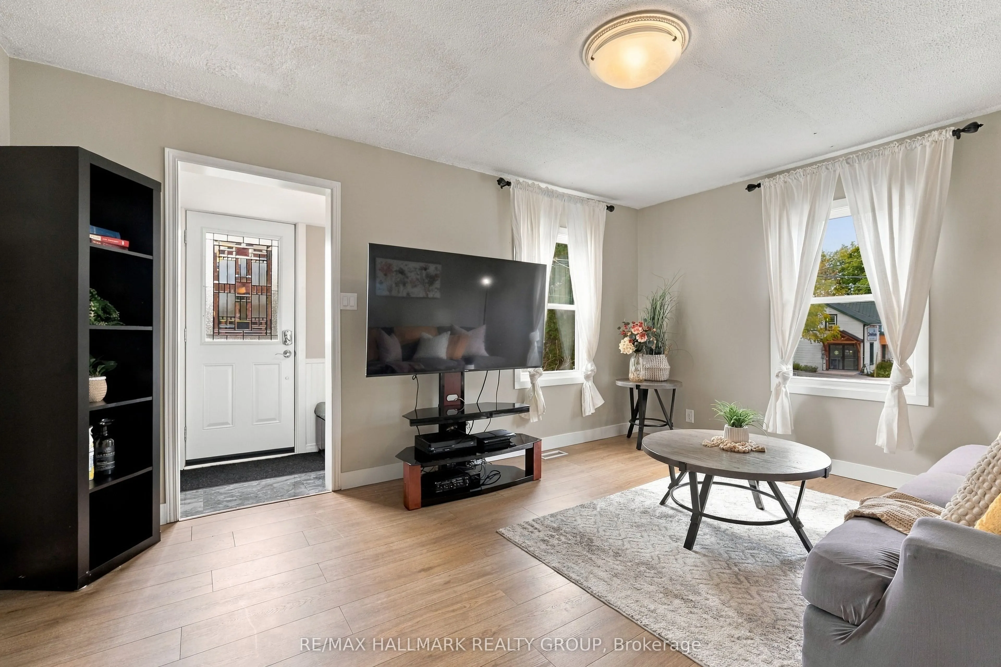 24 Reuben Cr Crescent