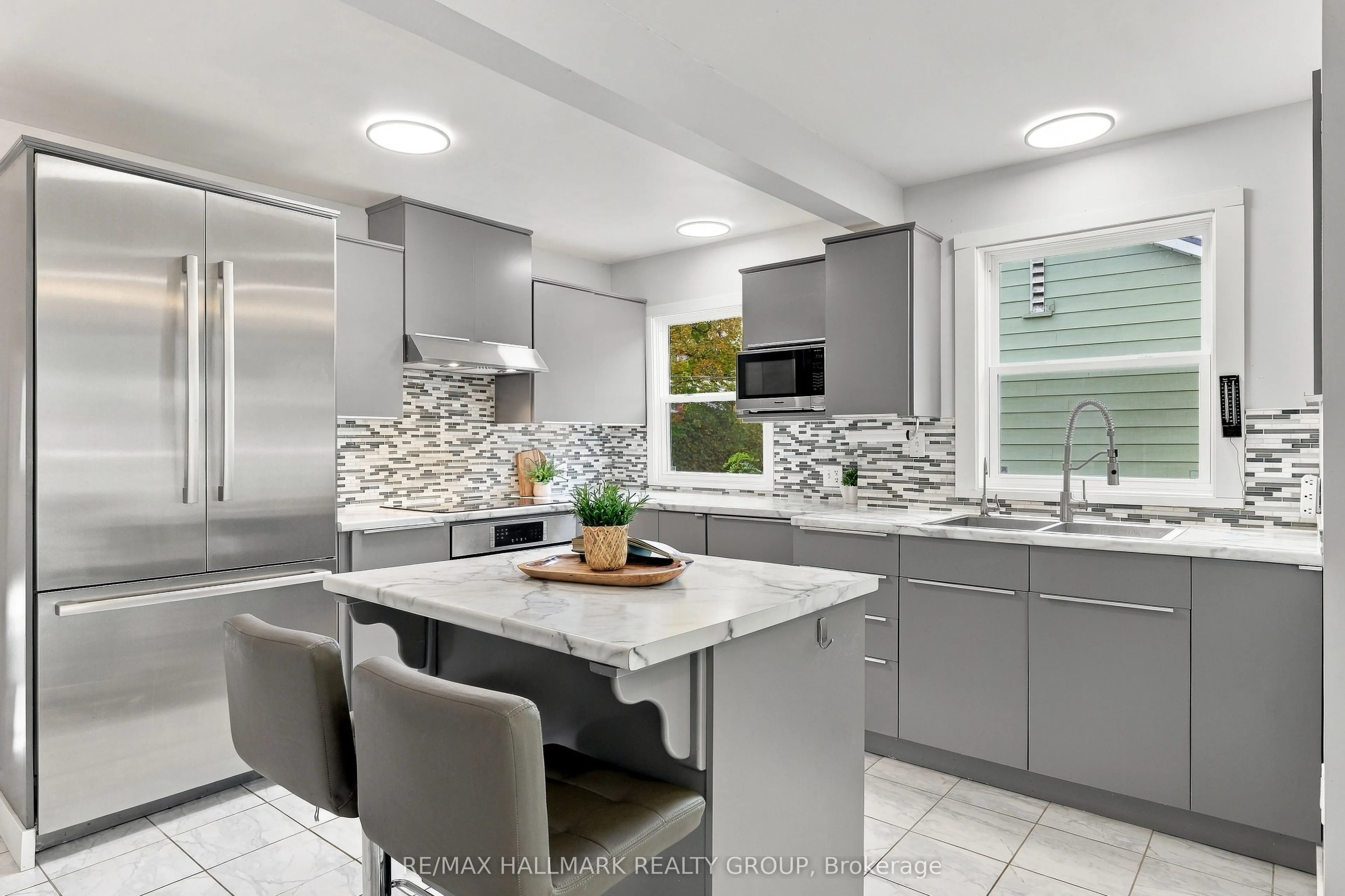 24 Reuben Cr Crescent