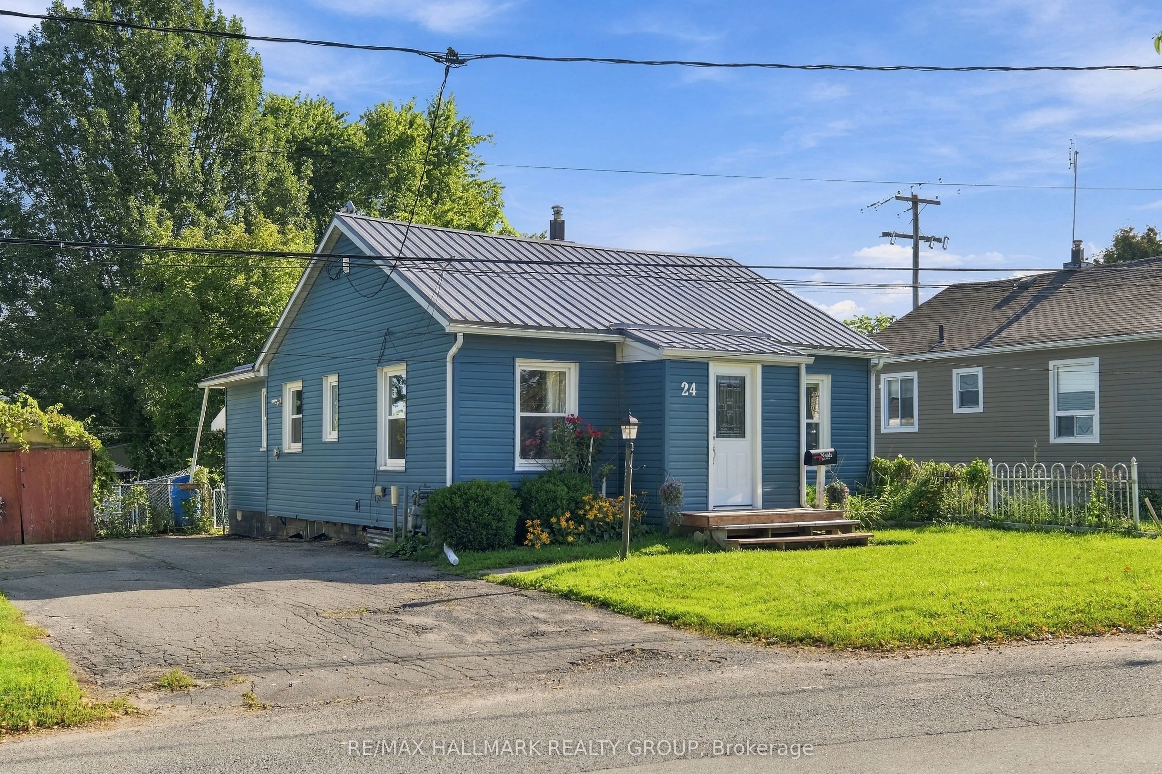 24 Reuben Cr Crescent