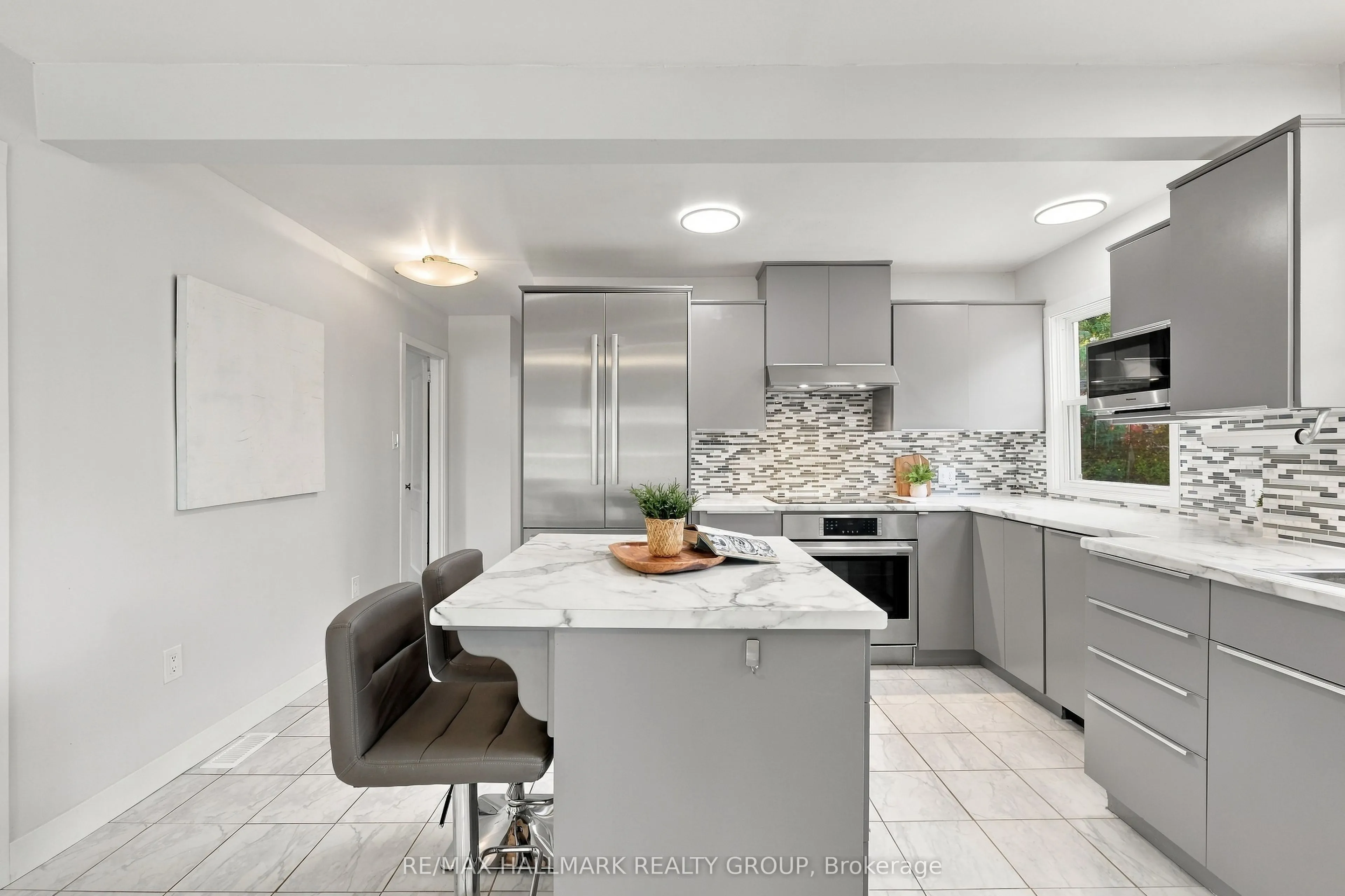 24 Reuben Cr Crescent