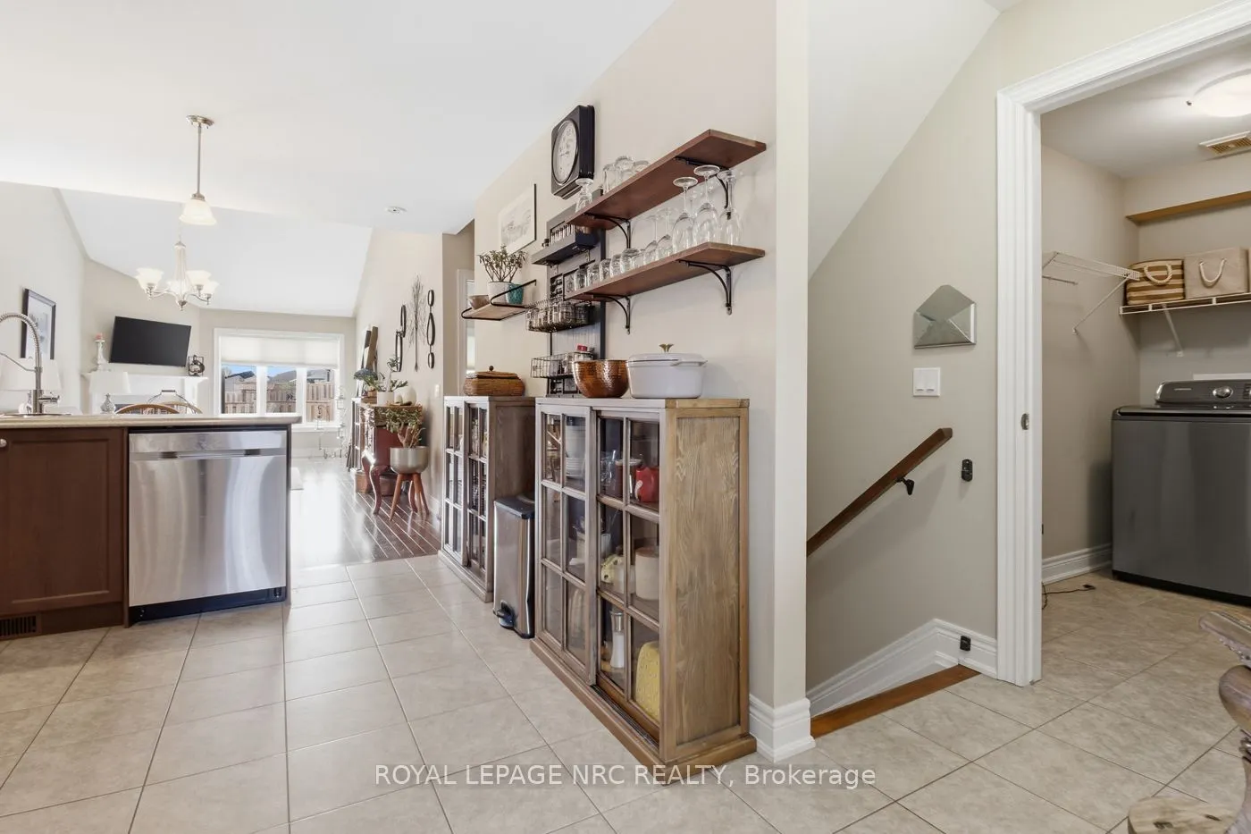 3945 Village Creek Drive