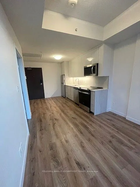 60 Frederick Street #808