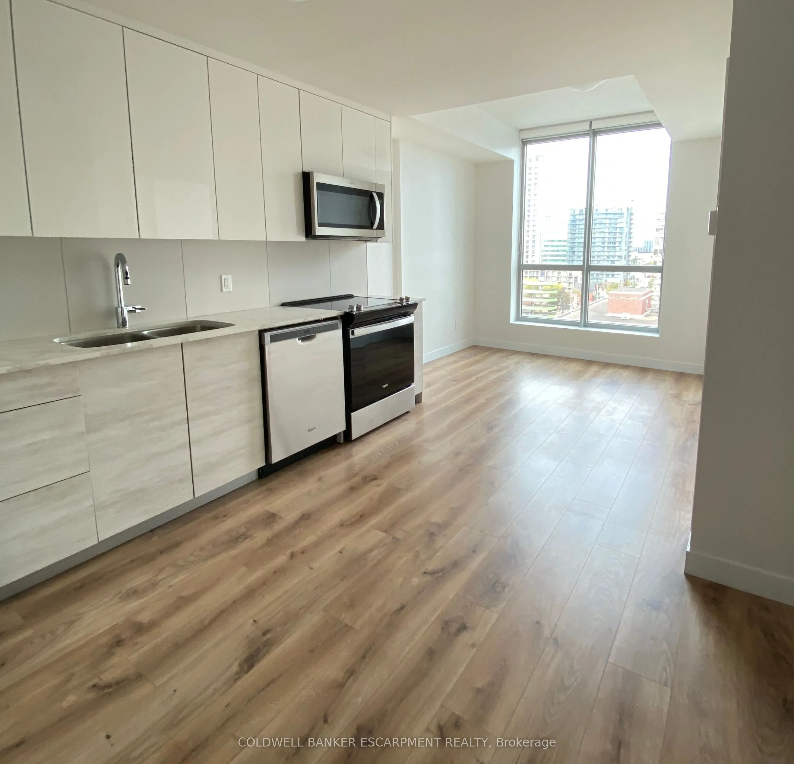 60 Frederick Street #808
