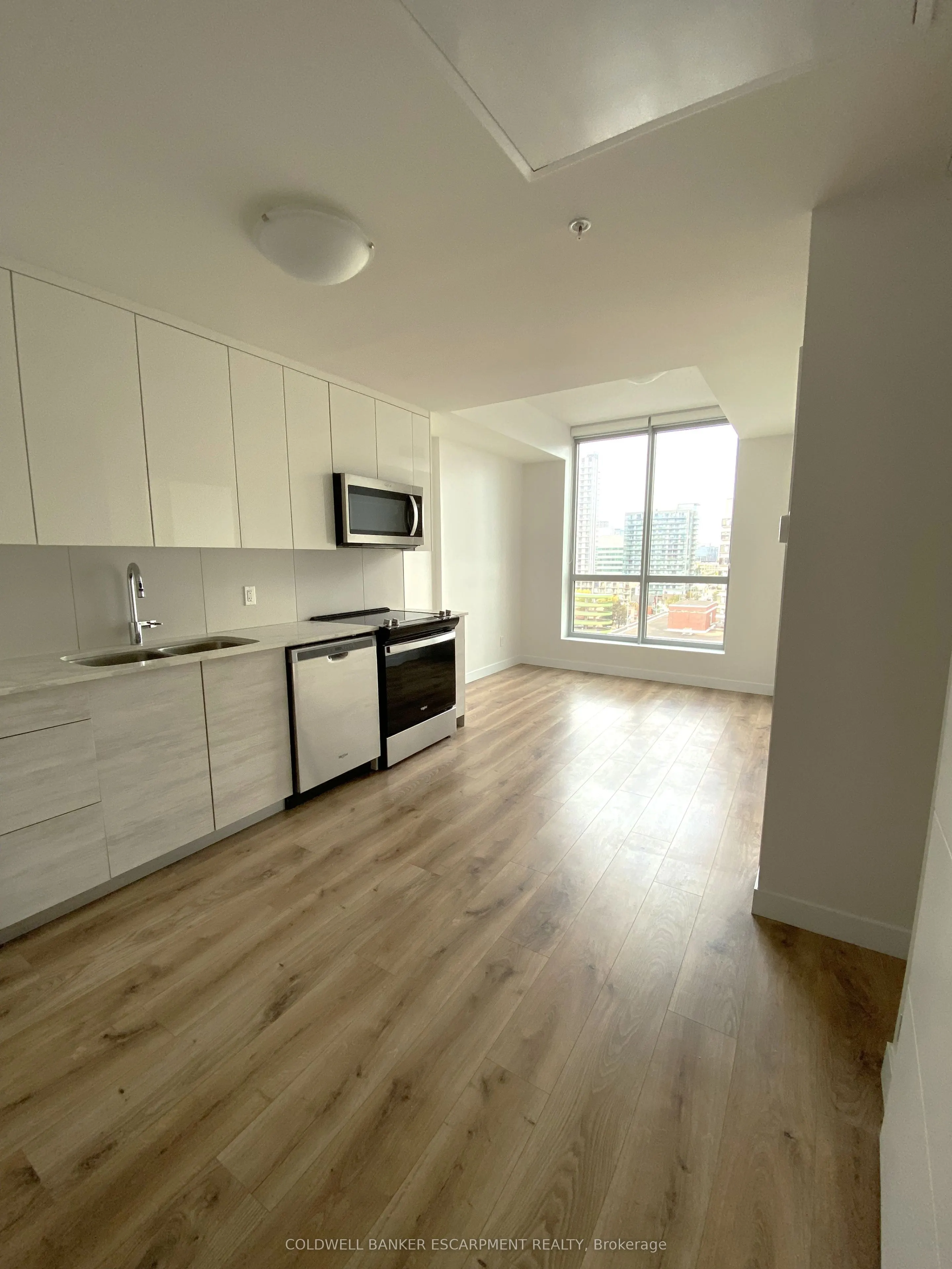 60 Frederick Street #808