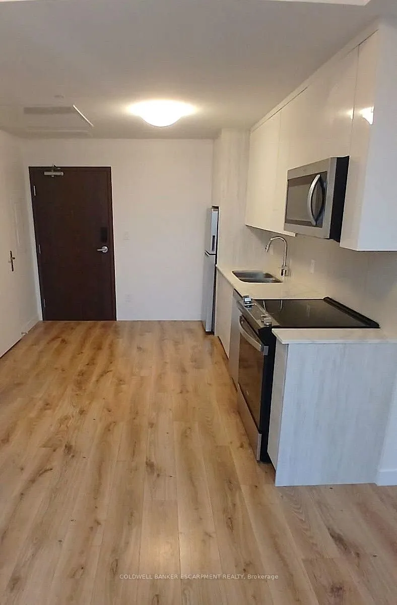 60 Frederick Street #808