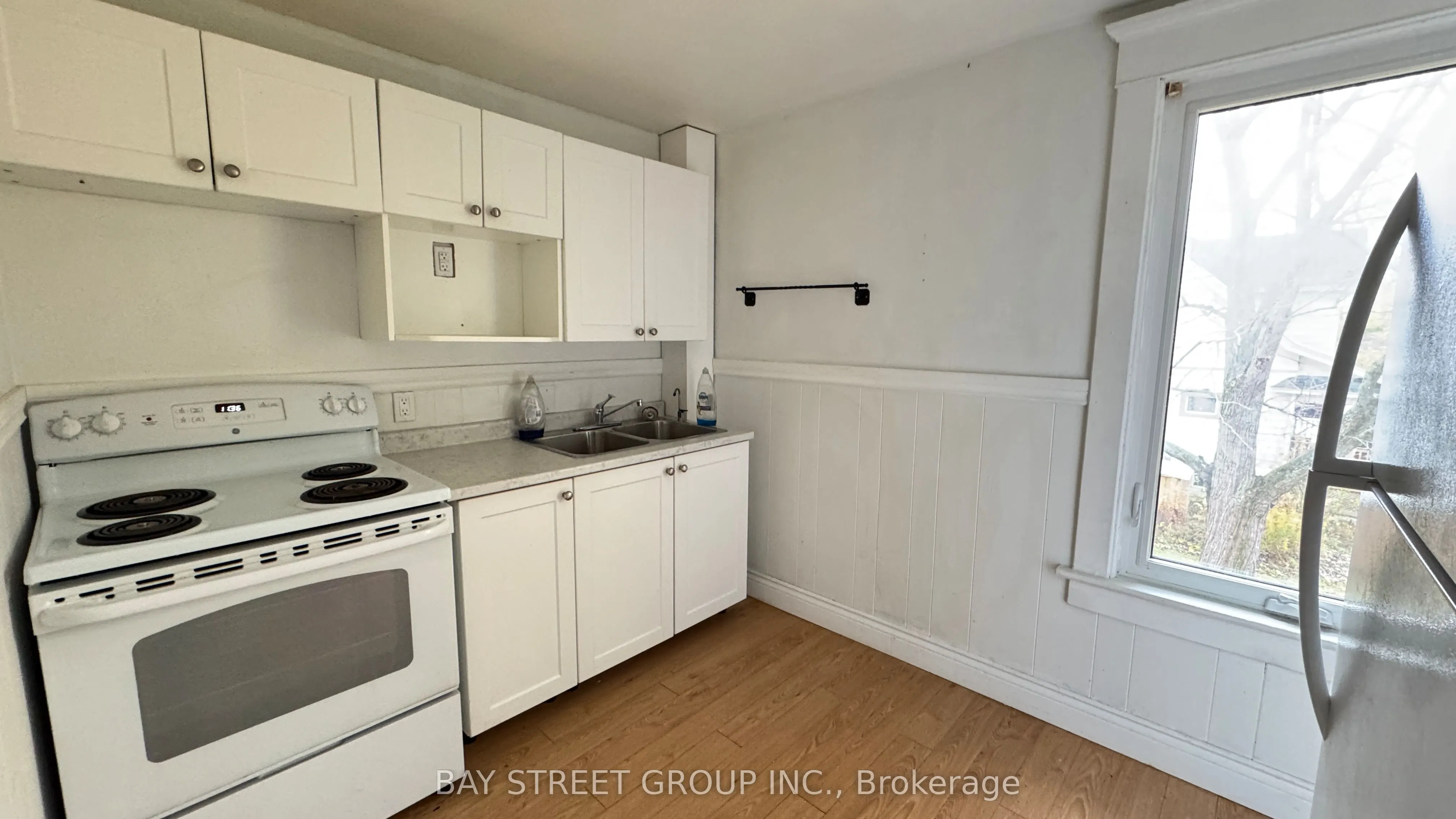 5114 Mcrae Street #Upper