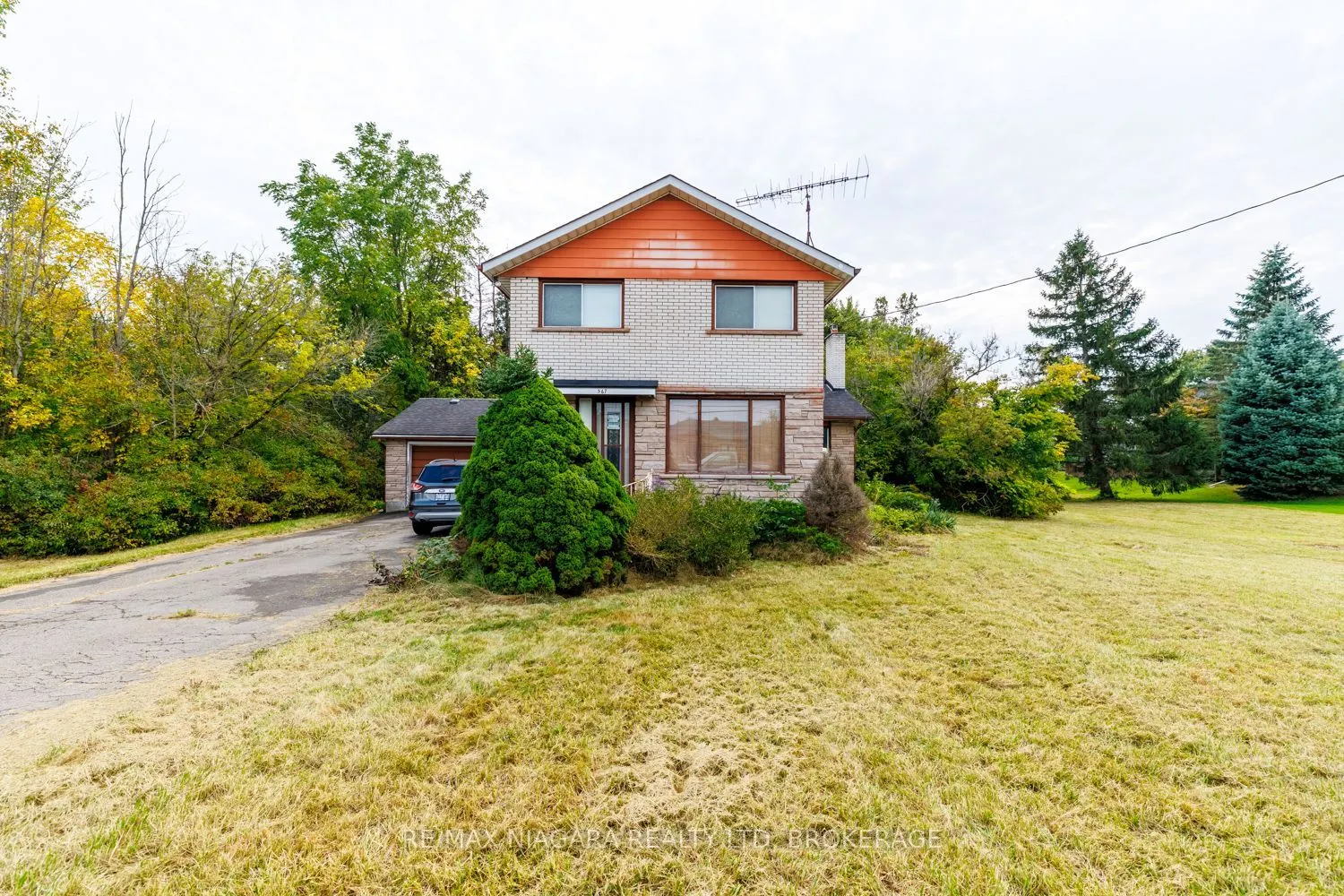 567 Lyons Creek Road
