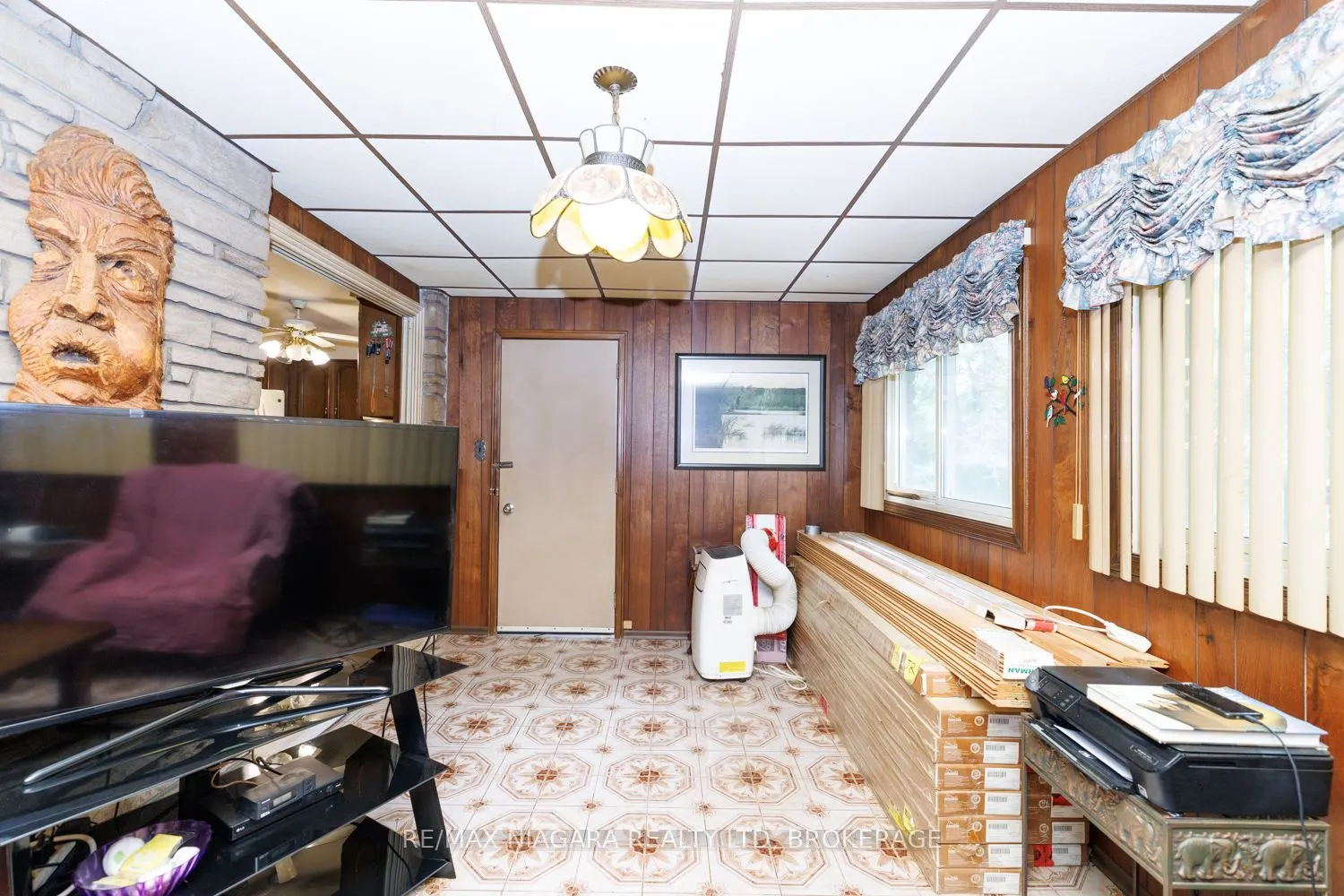 567 Lyons Creek Road