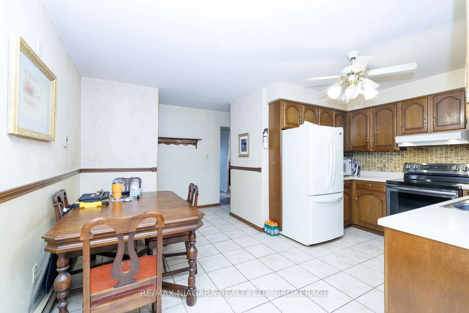 567 Lyons Creek Road