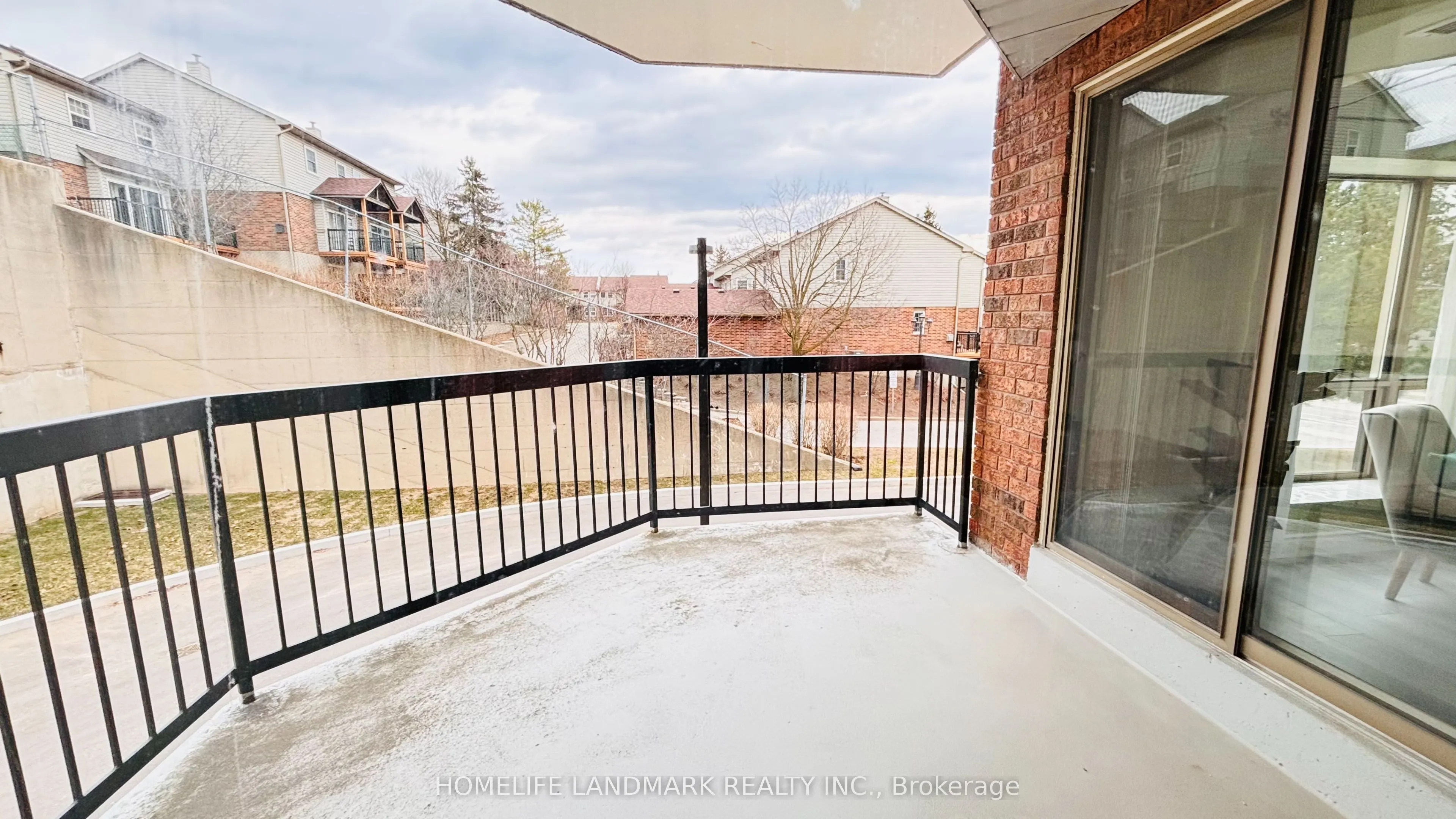 300 KEATS Way #207