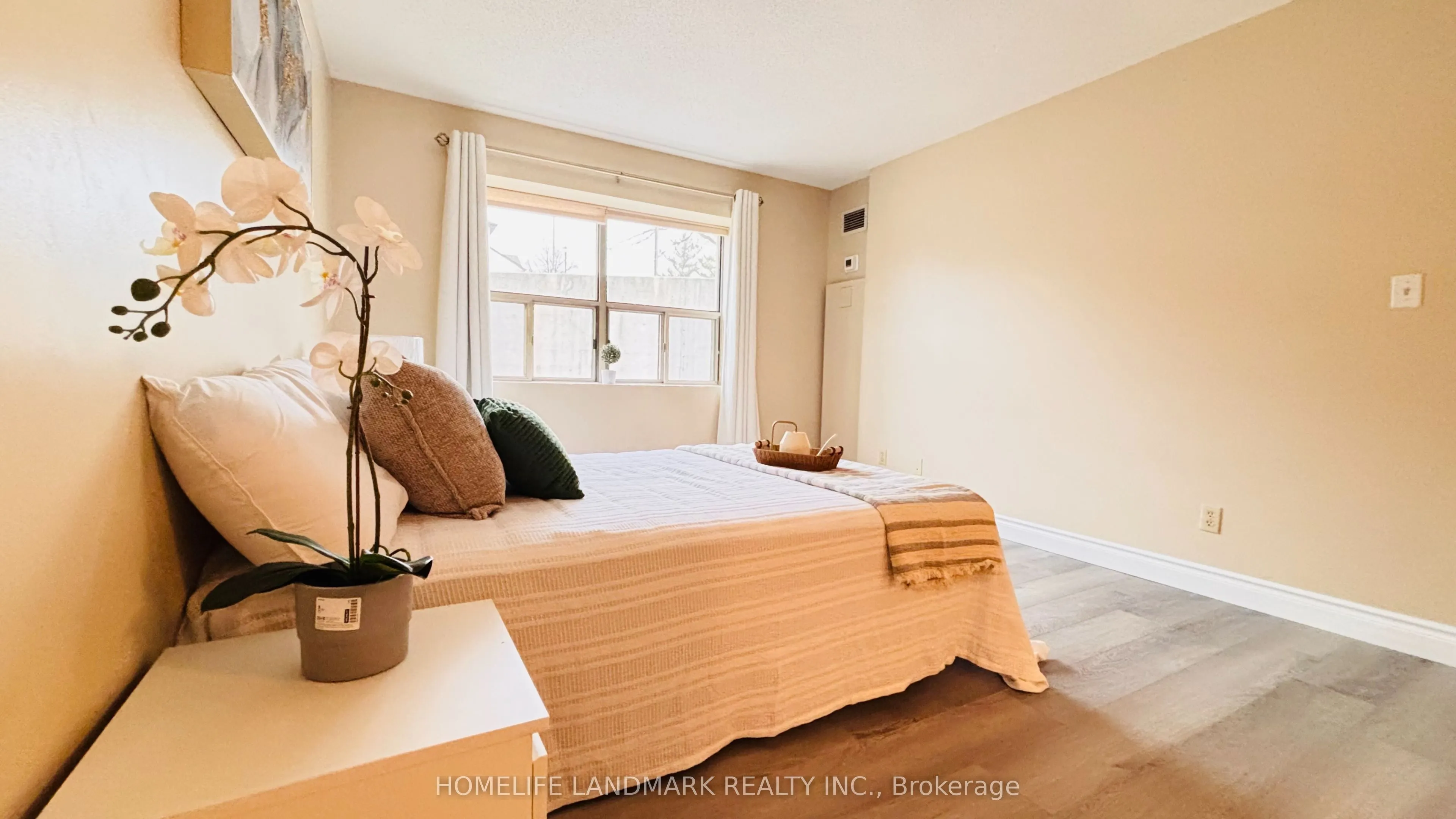 300 KEATS Way #207