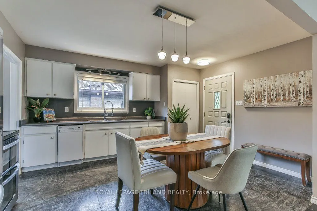 15 TALAVERA Crescent