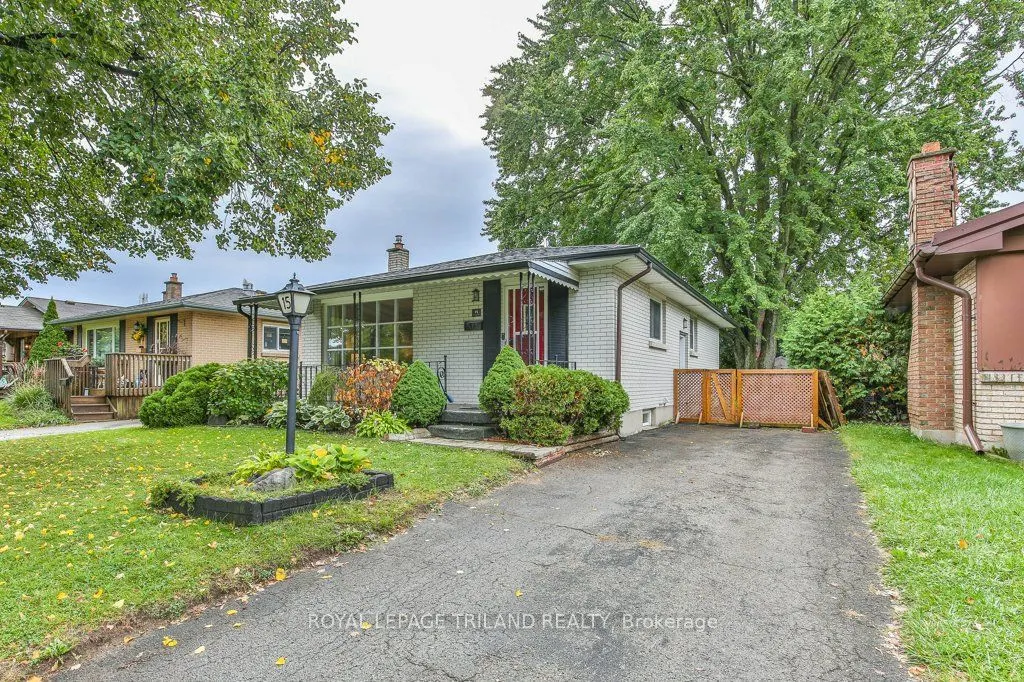 15 TALAVERA Crescent
