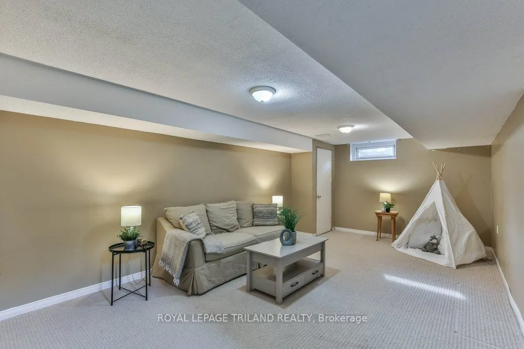 15 TALAVERA Crescent