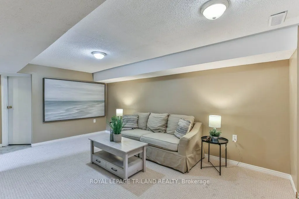 15 TALAVERA Crescent