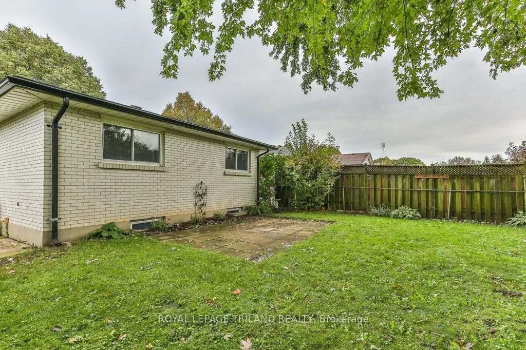 15 TALAVERA Crescent