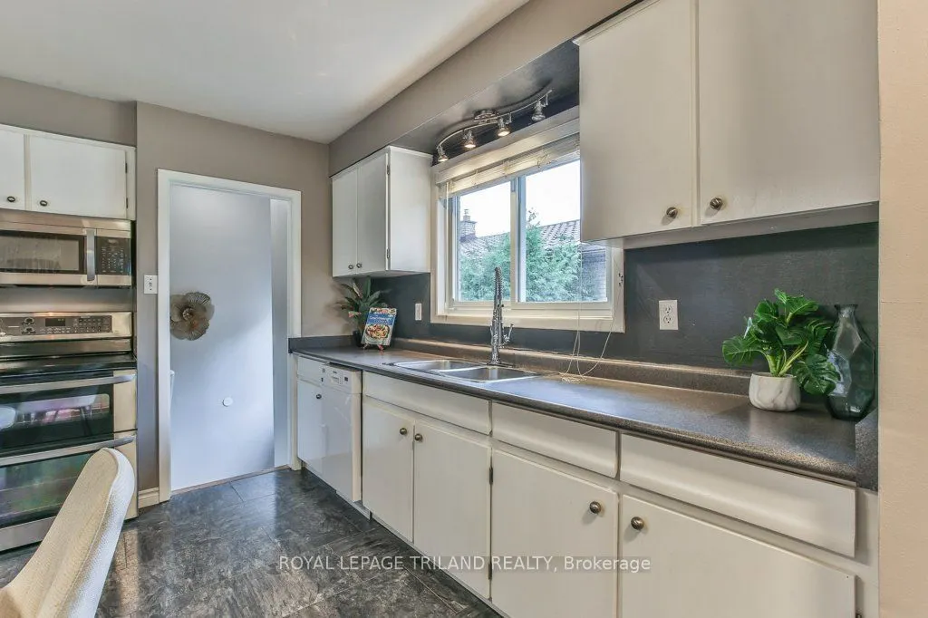 15 TALAVERA Crescent