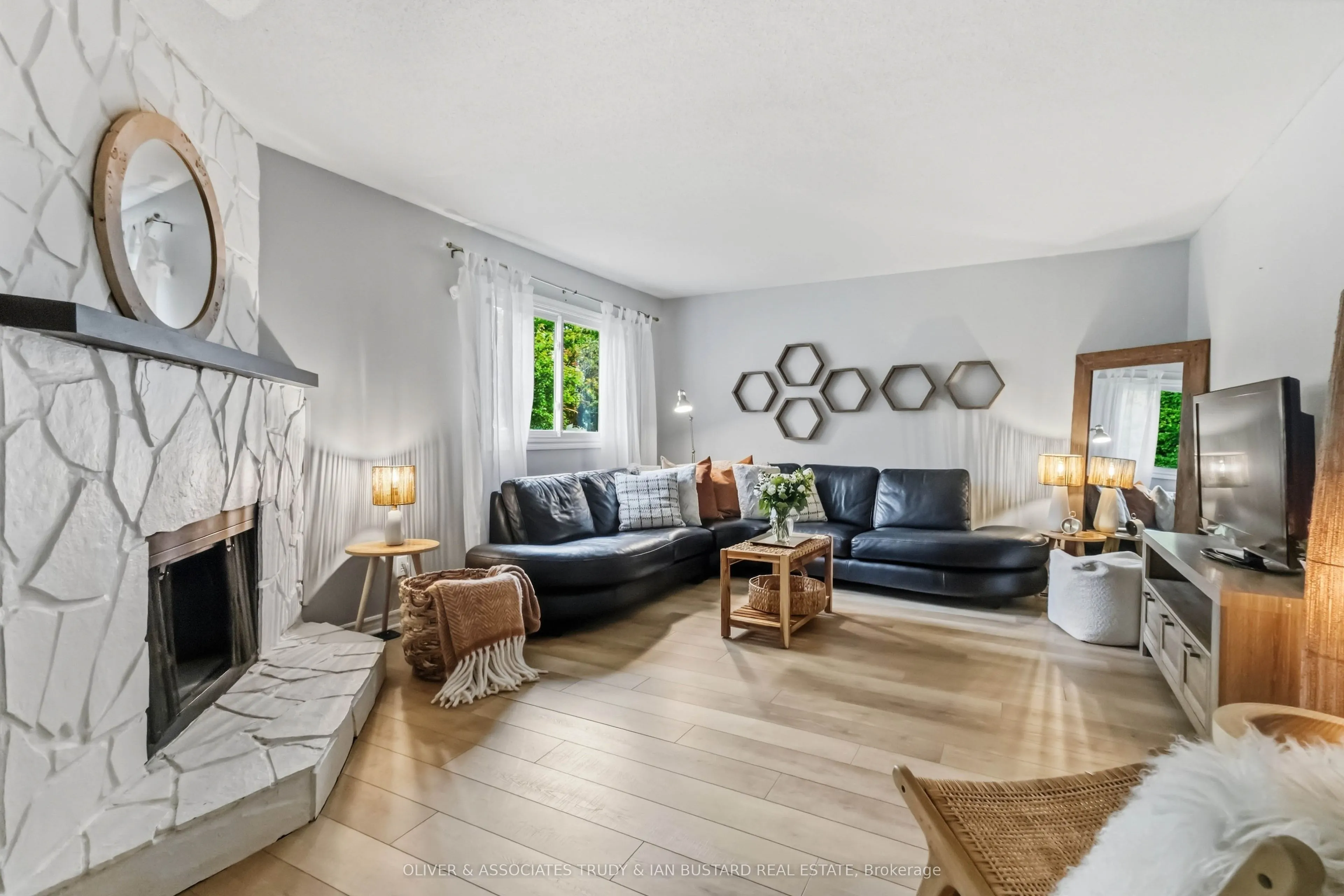 109 McMaster Drive E #5 and 40