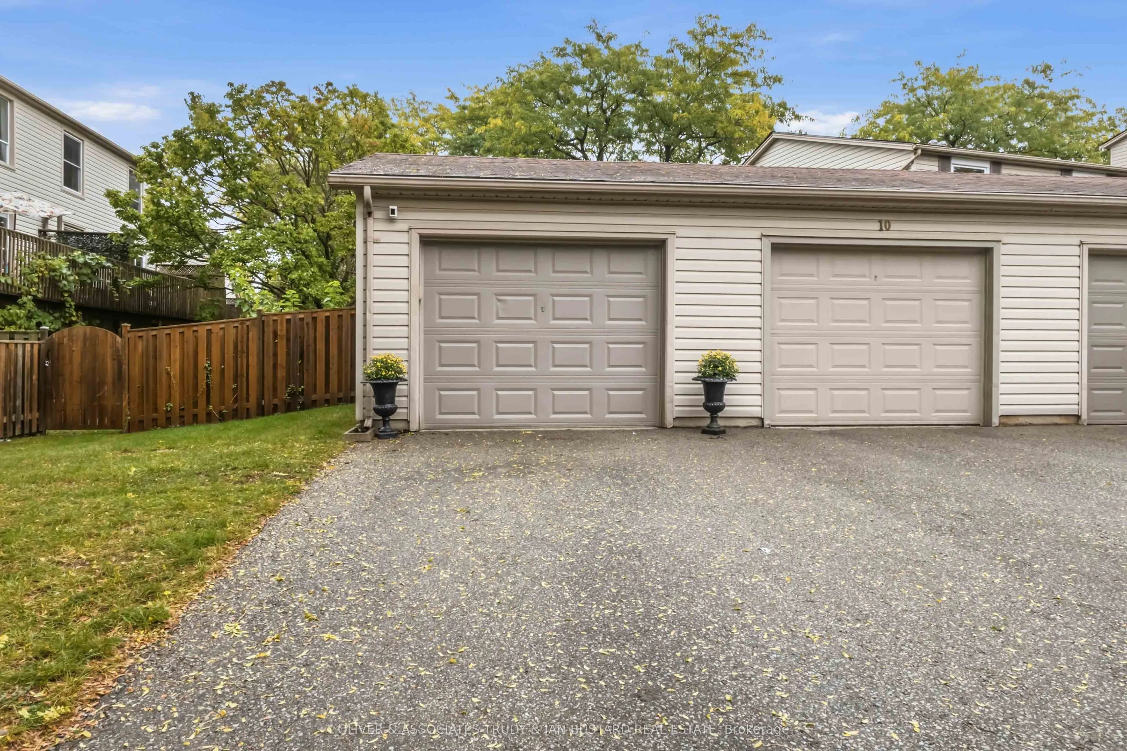 109 McMaster Drive E #5 and 40