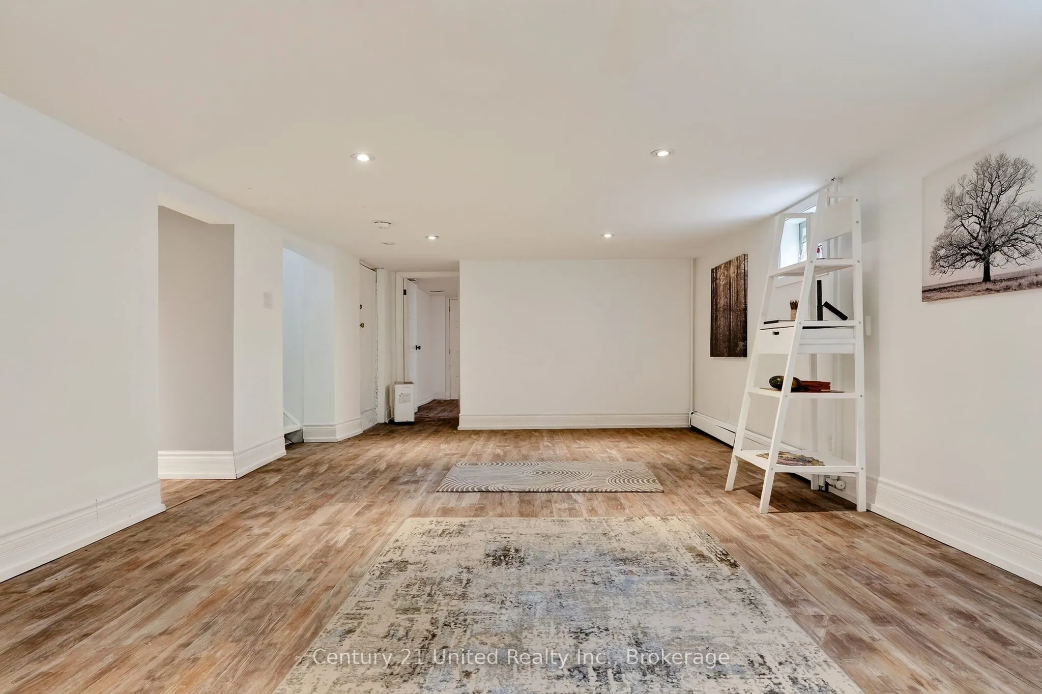 108 James Street E