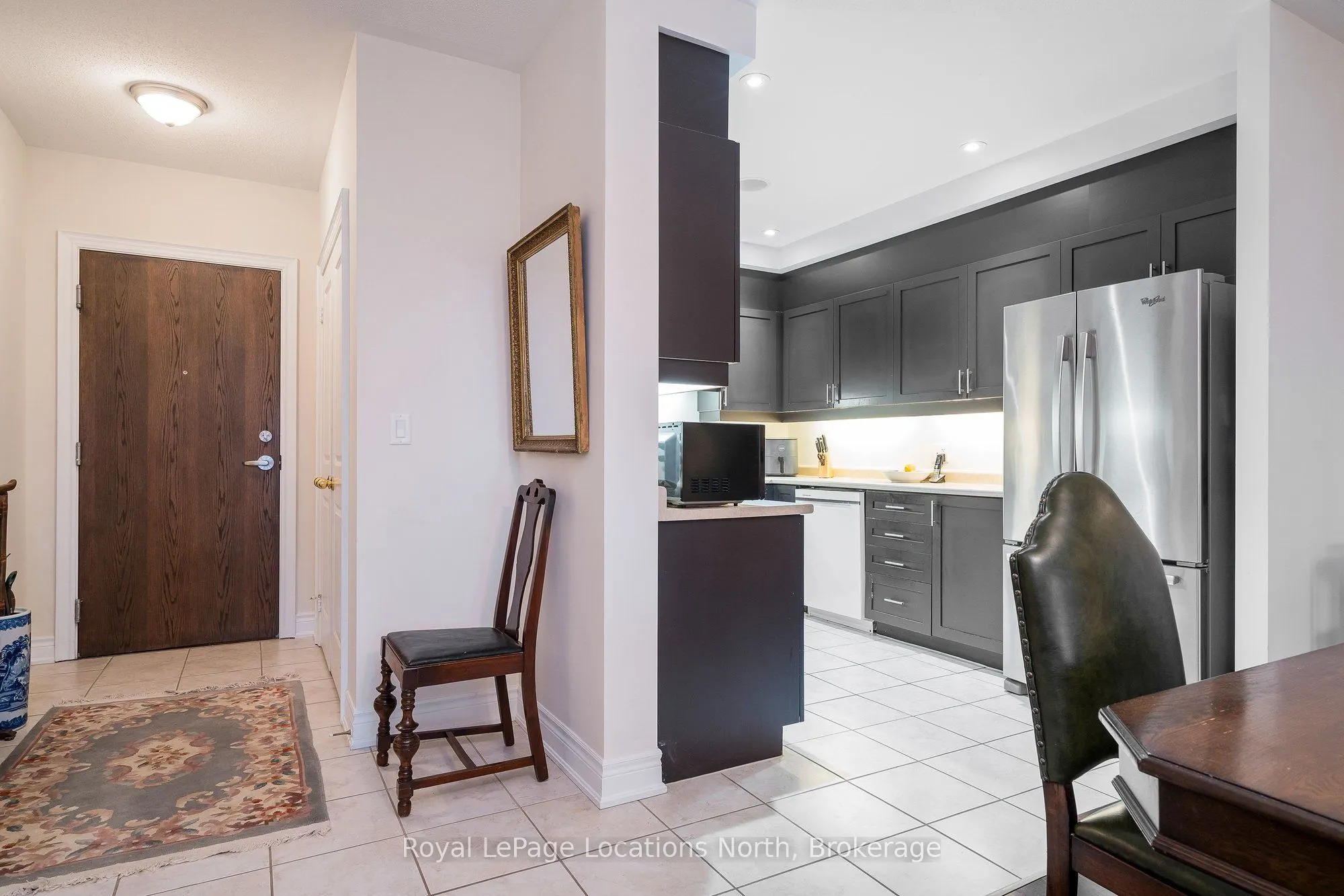 25 Beaver Street S #201