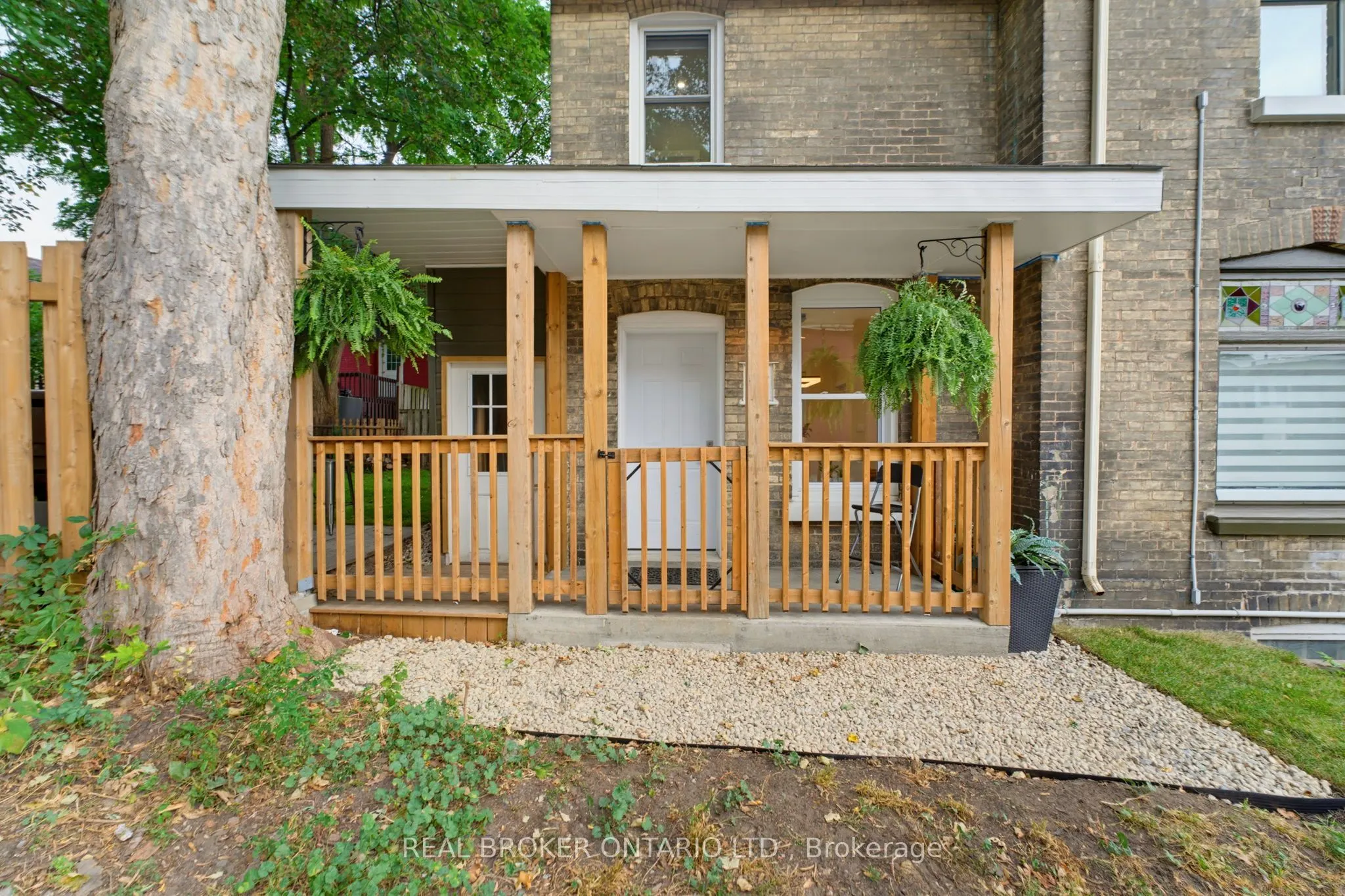 118 Clarence Street