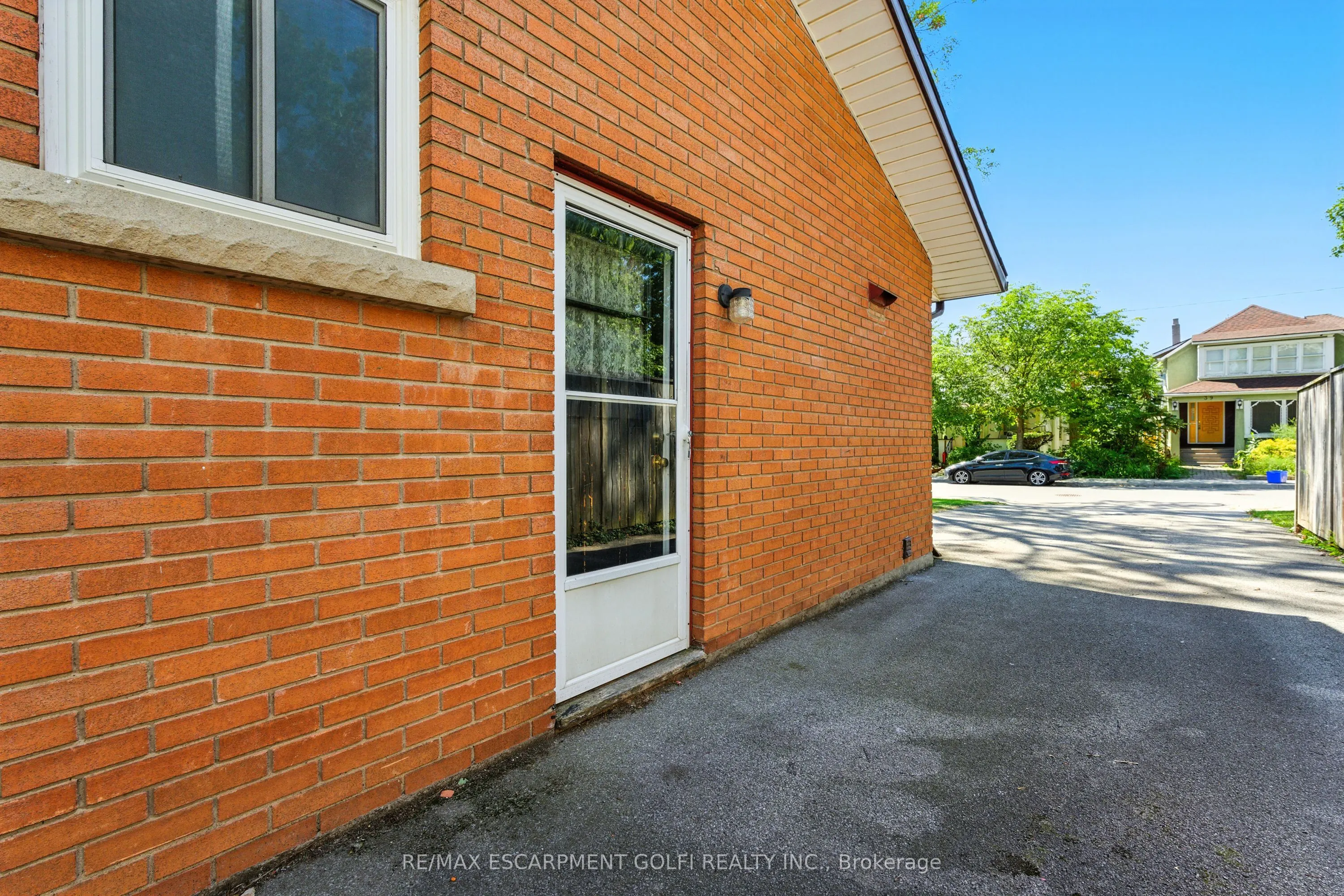 34 Shotwell Street