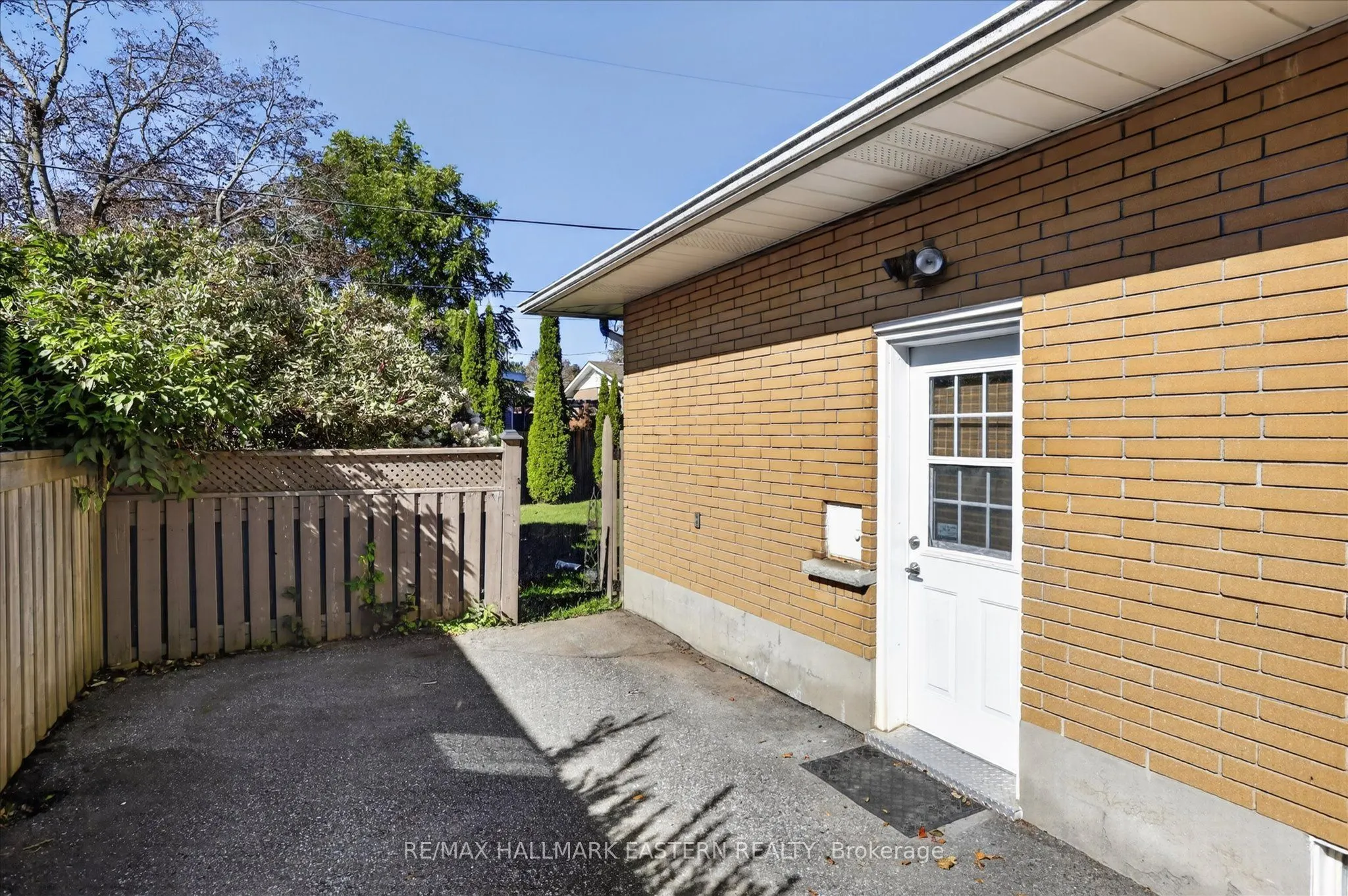 897 Westdale Avenue