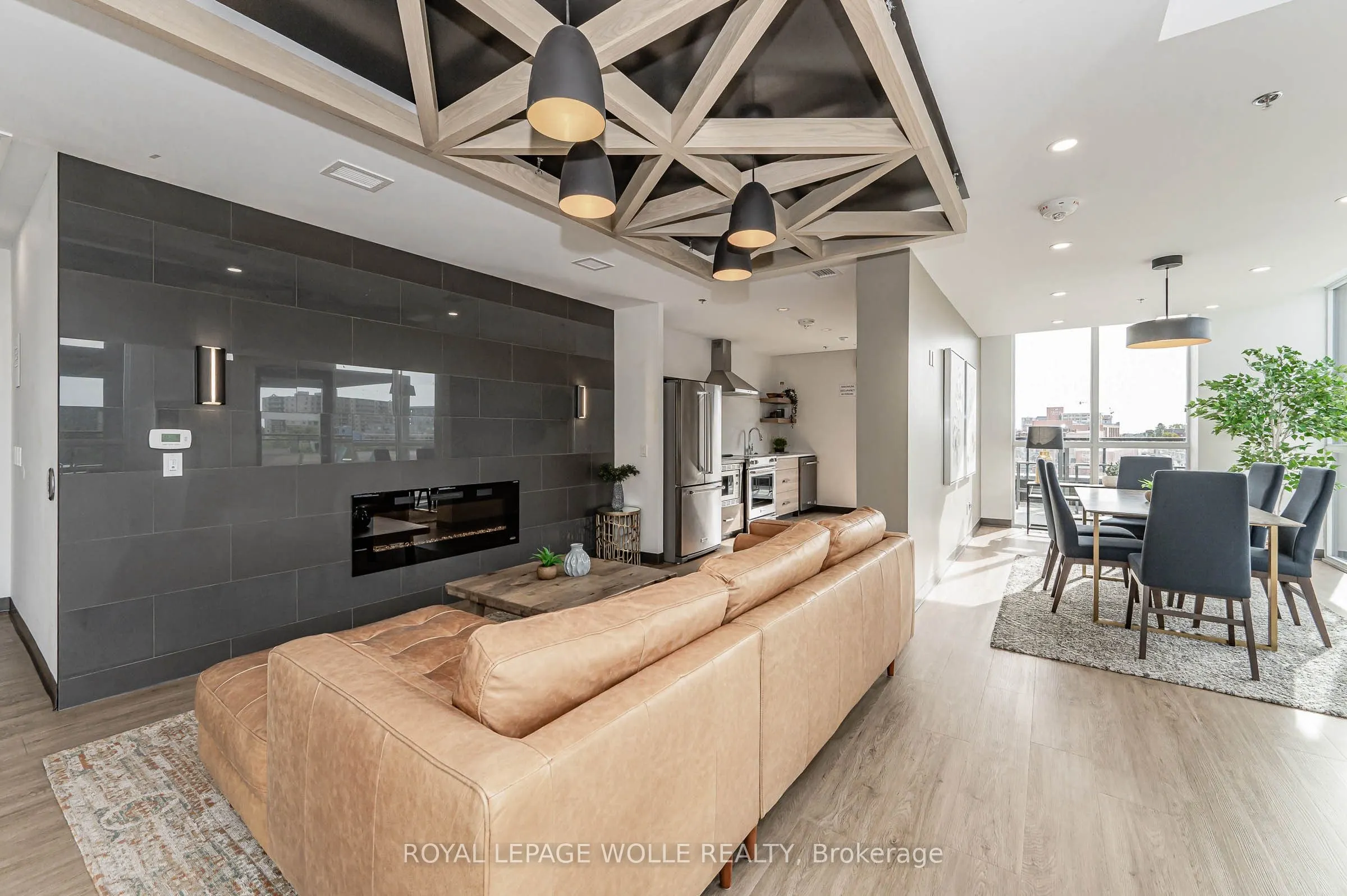60 Charles Street W #2409