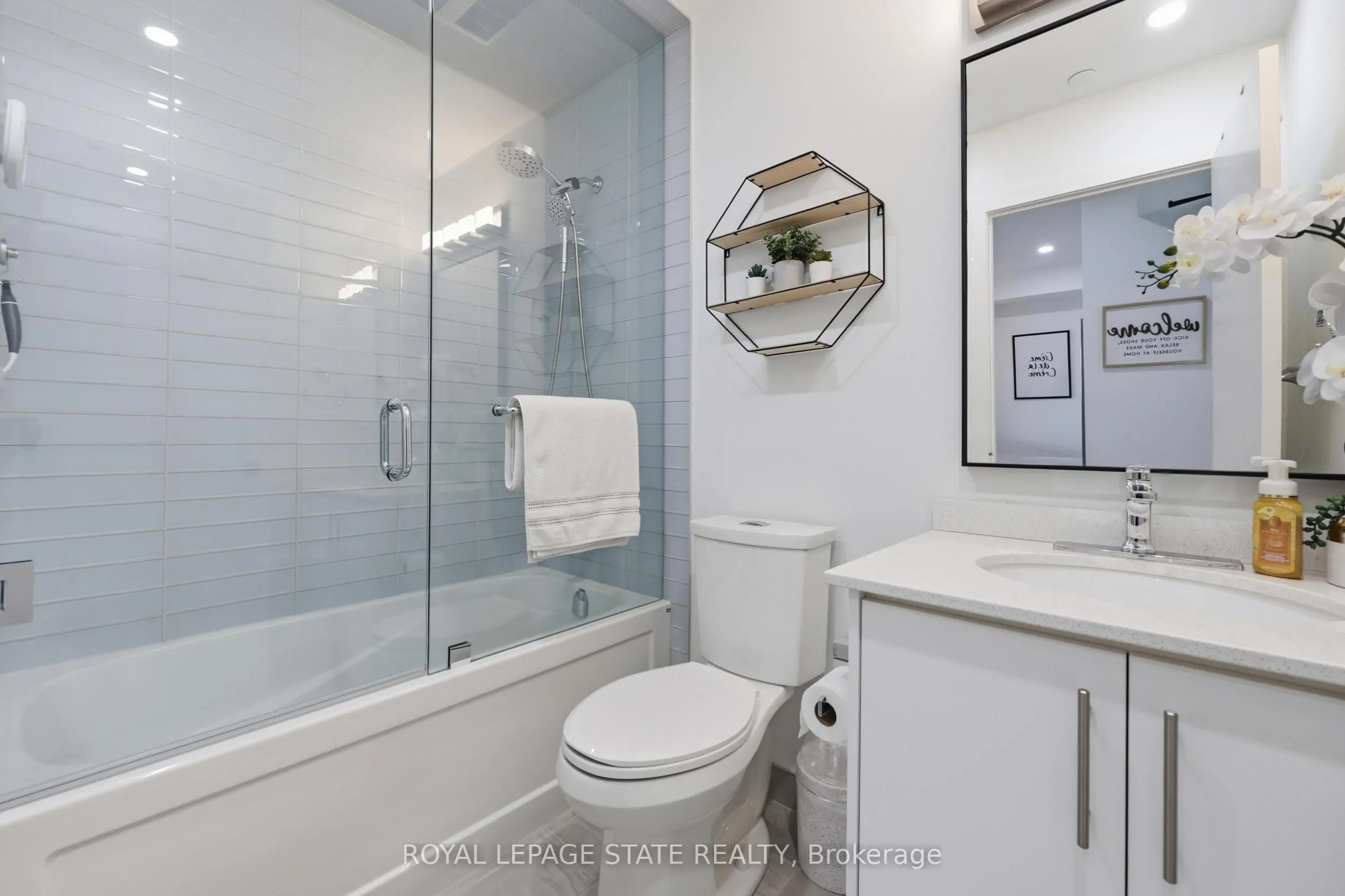 600 North Service Road #301