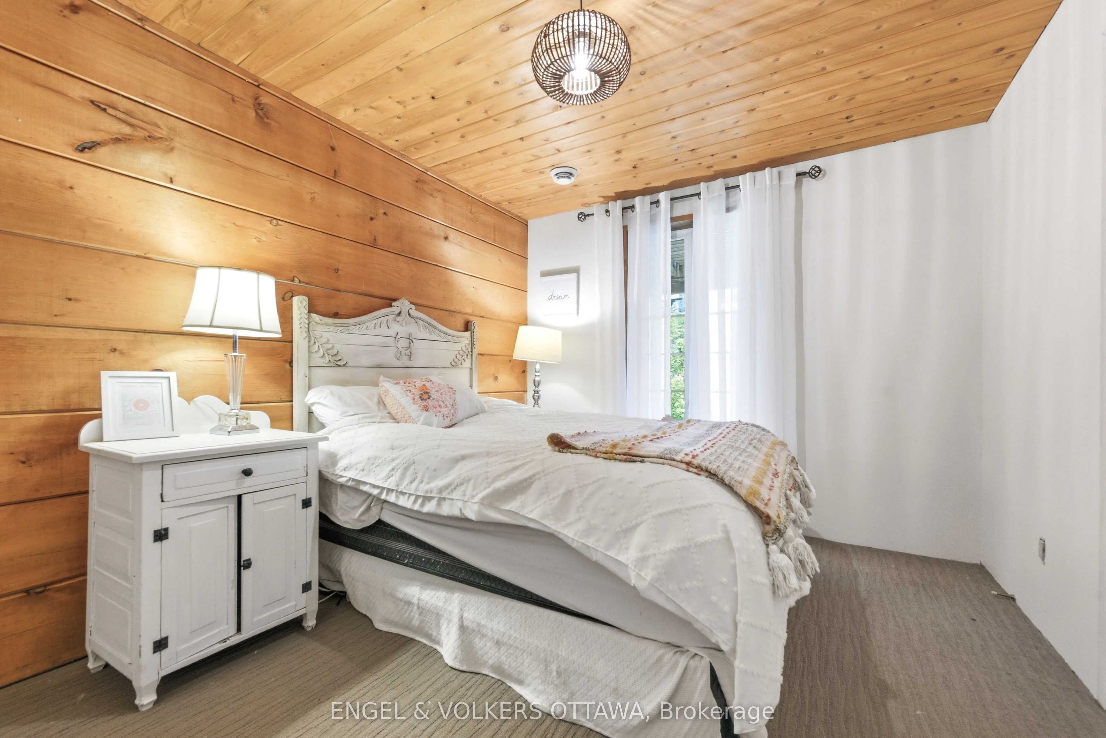 176 Little Bay Lane
