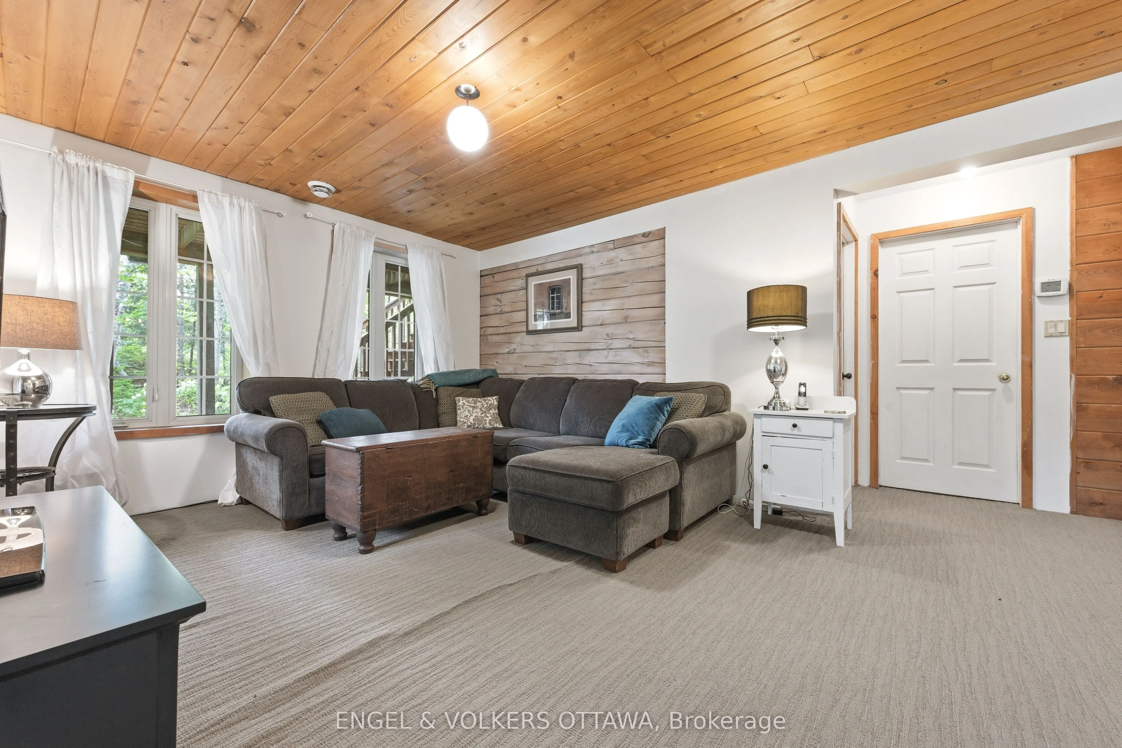 176 Little Bay Lane
