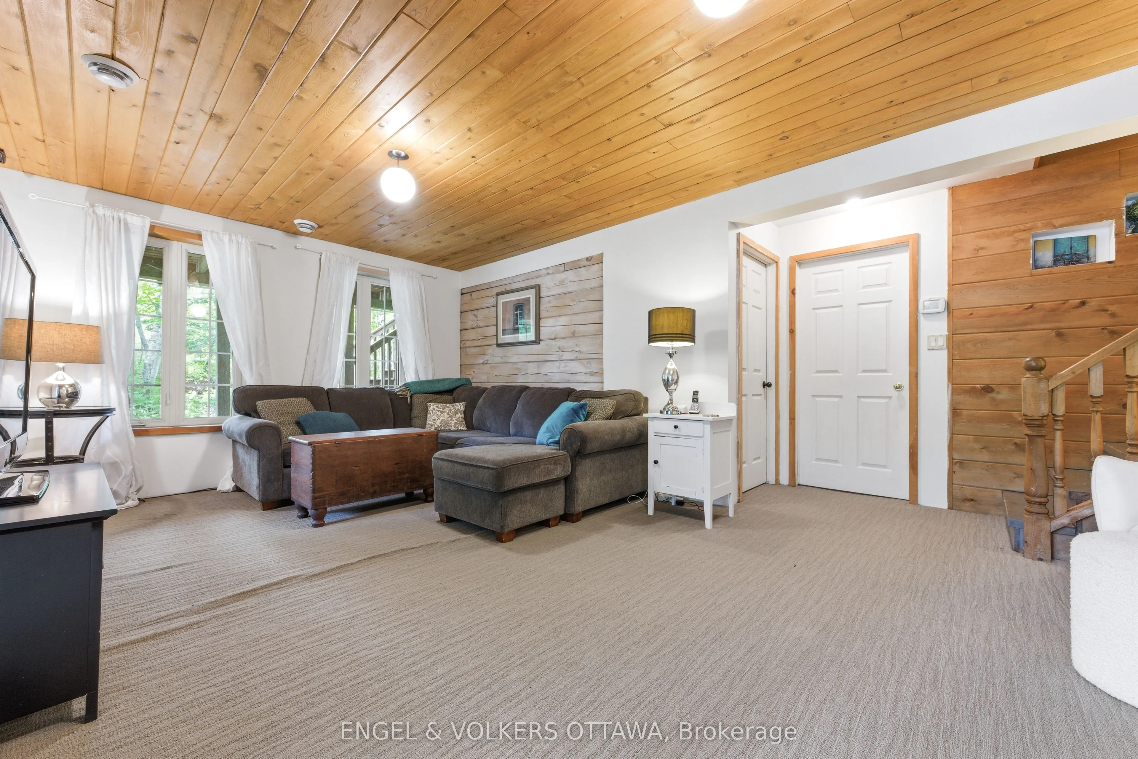 176 Little Bay Lane