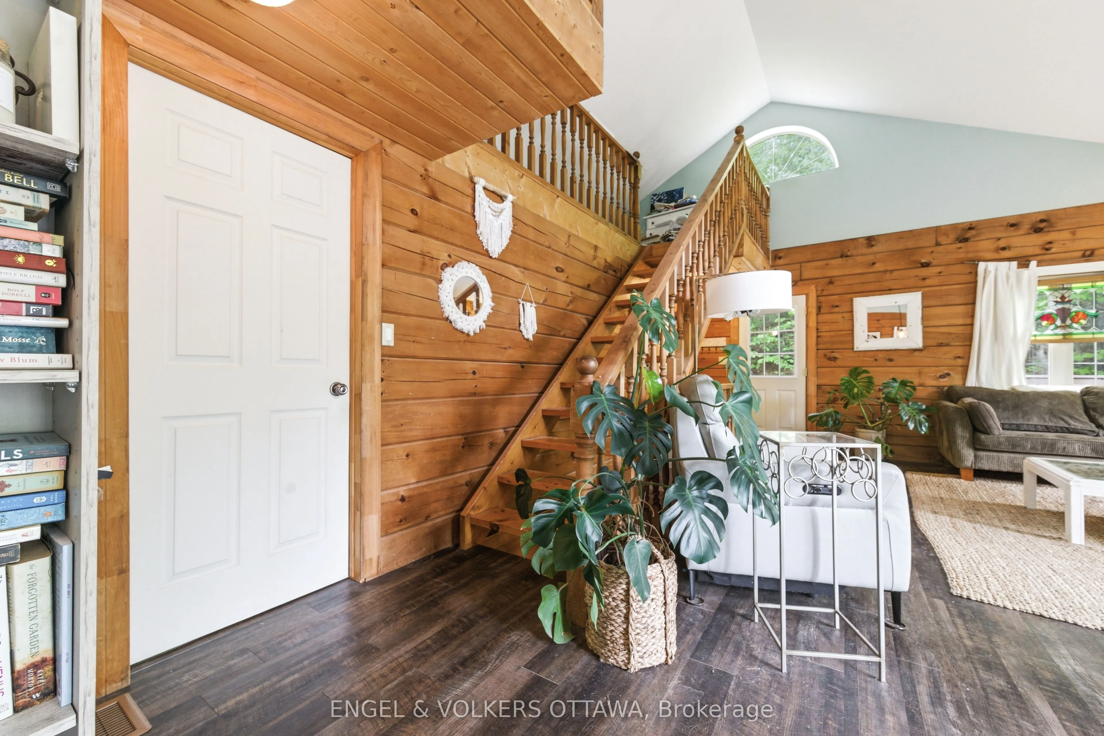 176 Little Bay Lane