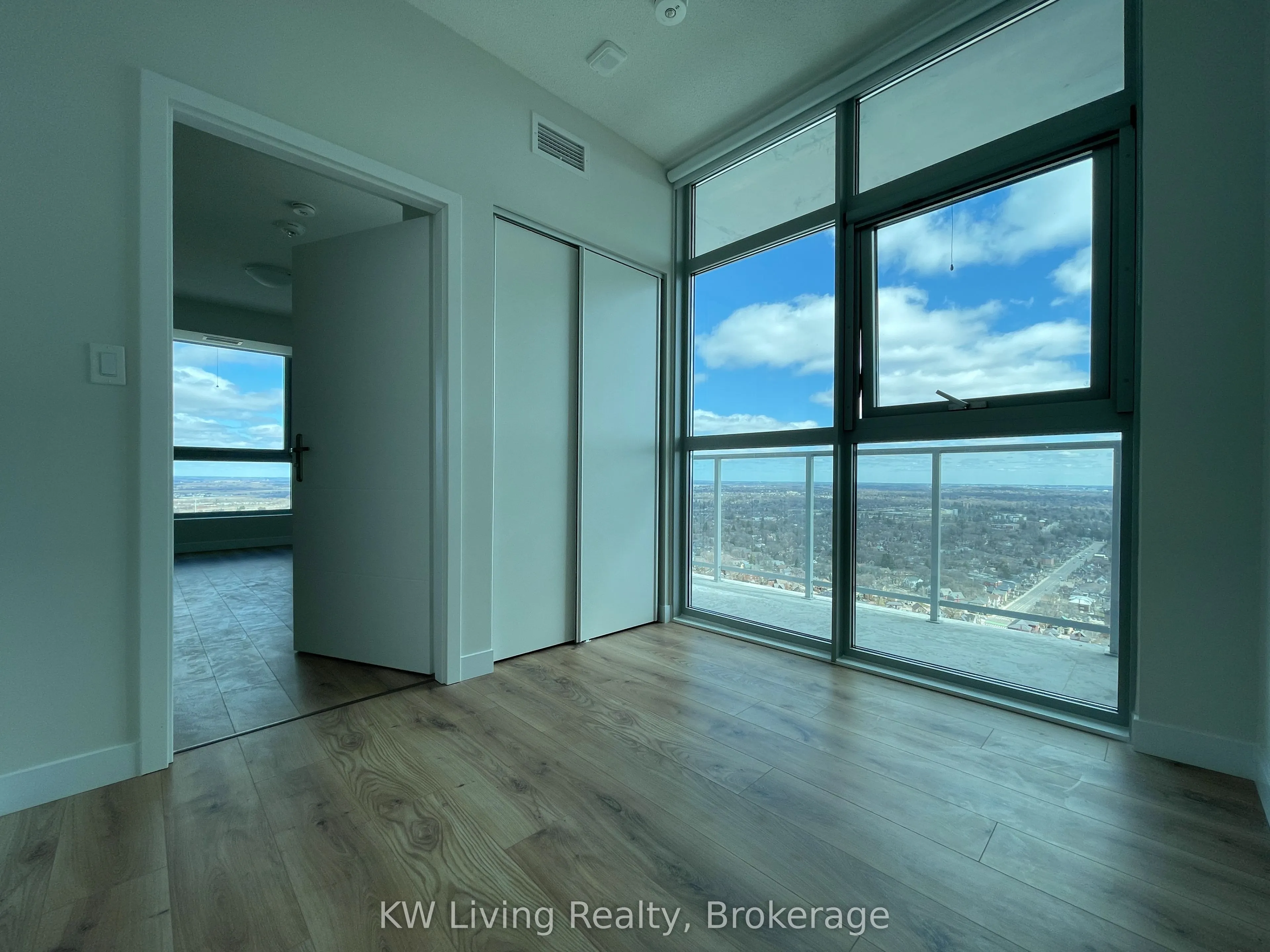 60 Frederick Street #3202