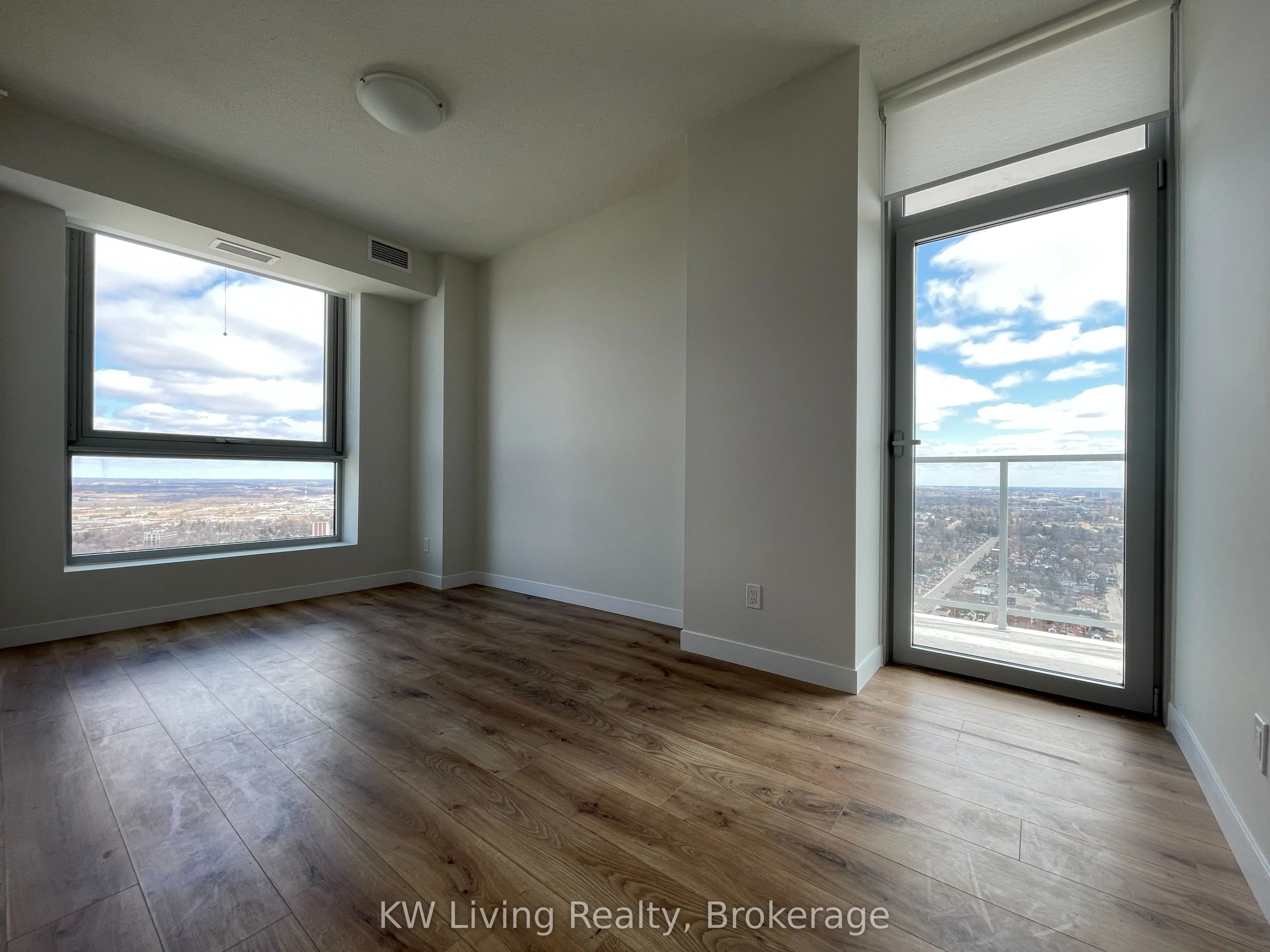 60 Frederick Street #3202