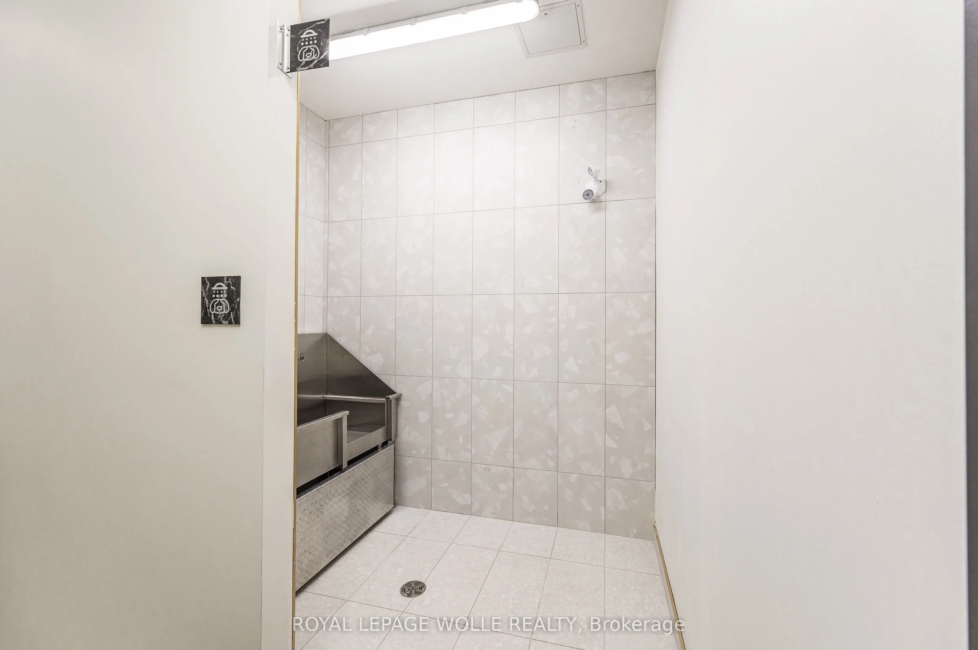 24 Union Street E #205